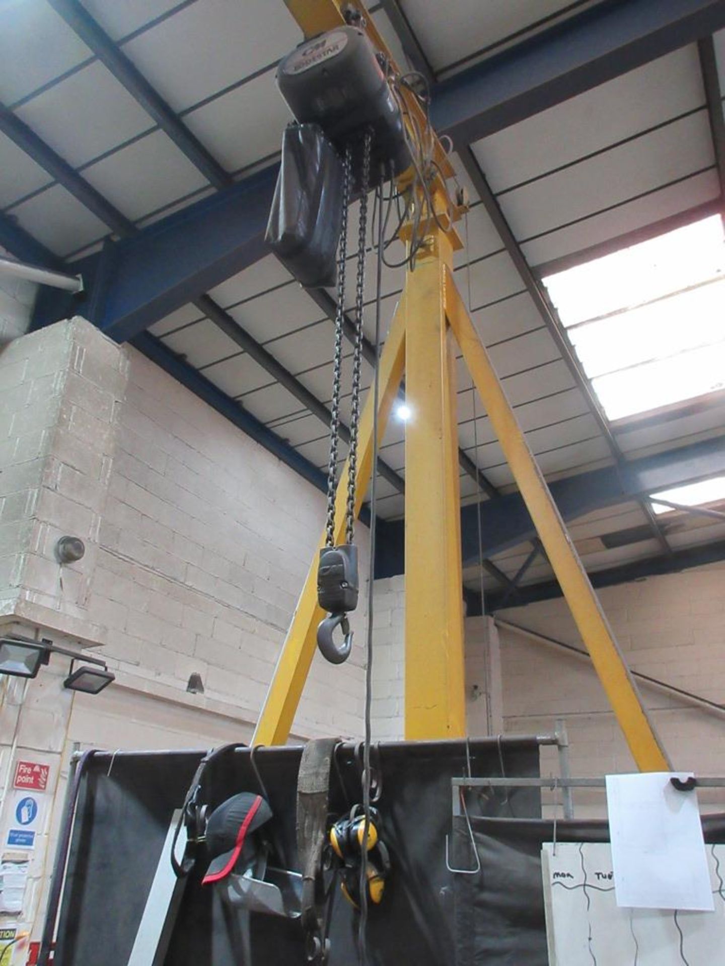 Lifting Gear 2000kg mobile steel A framed crane gantry, Lifting Gear Lodestar hoist and pendant - Image 4 of 6