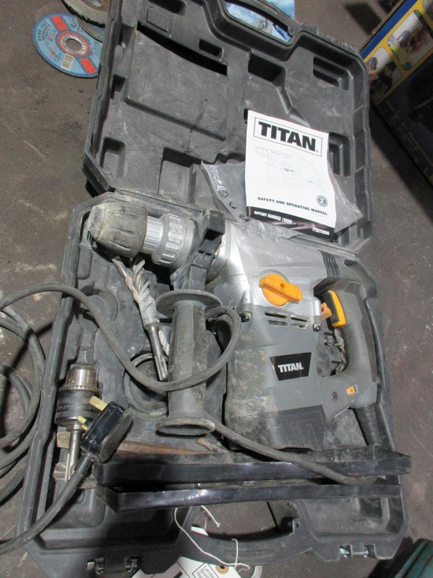 Titan TTB278SDS, 1500W rotary hammer drill - Image 2 of 3
