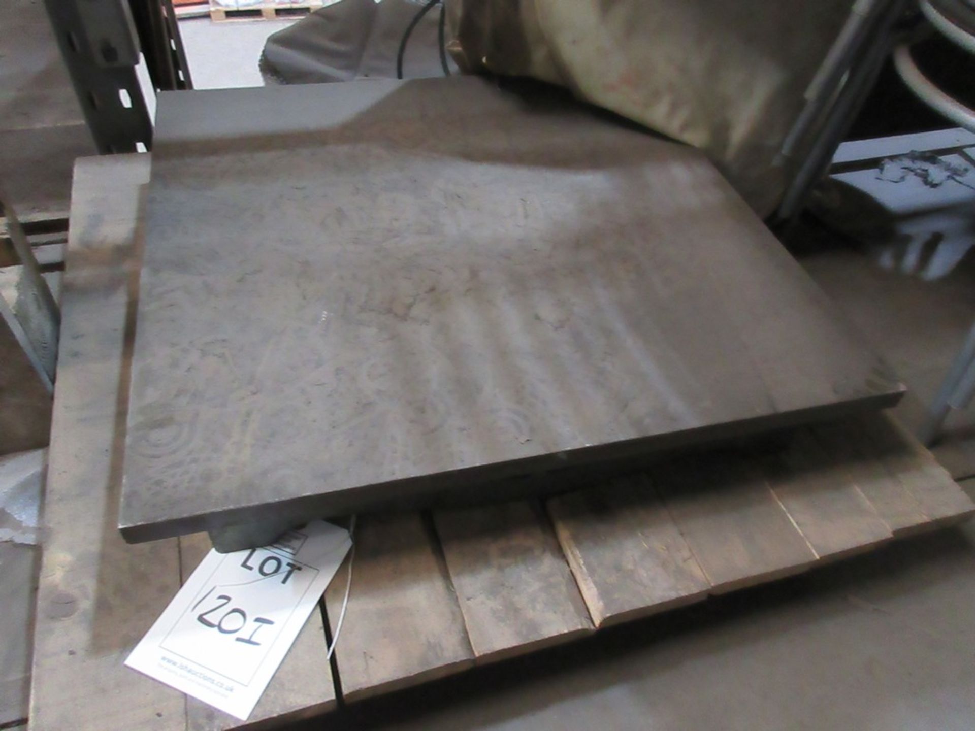 Steel framed steel 600 x 600mm surface plate
