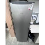 Hotpoint MC06 upright refrigerator