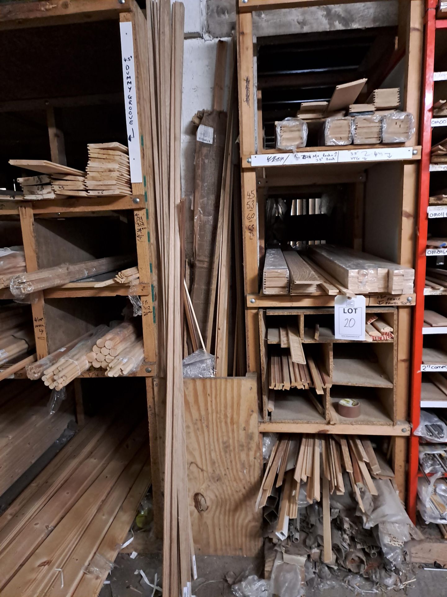 Quantity of tongue and groove timber lengths (whites), to 1 x rack (various sizes) (Shelving - Image 6 of 7