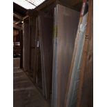 Approx. 8 fire doors (packaged, various sizes) Please ensure sufficient resource / handling aids are