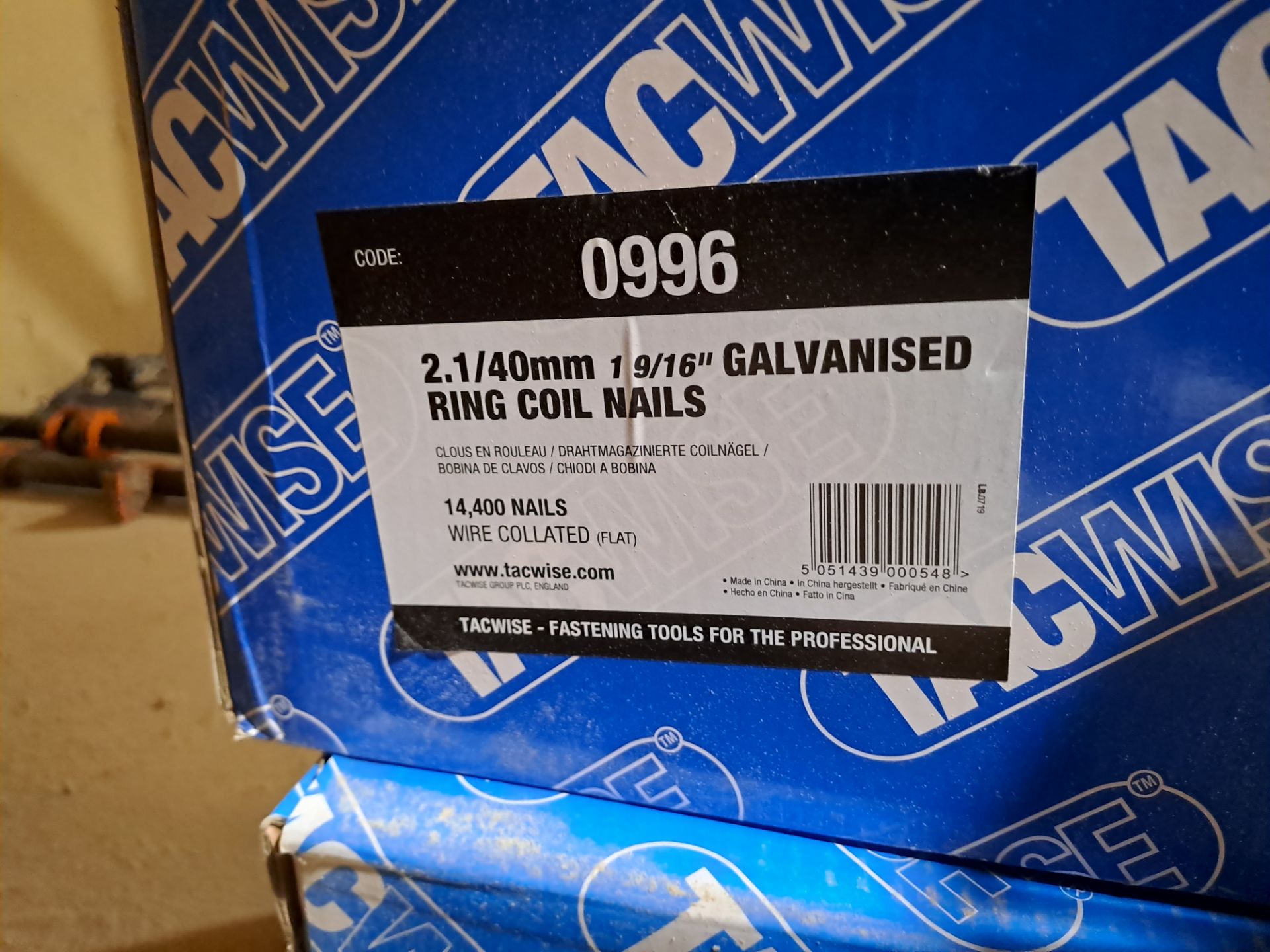 2 x part boxes of 9/16" galvanised ring coil nails - Image 4 of 6