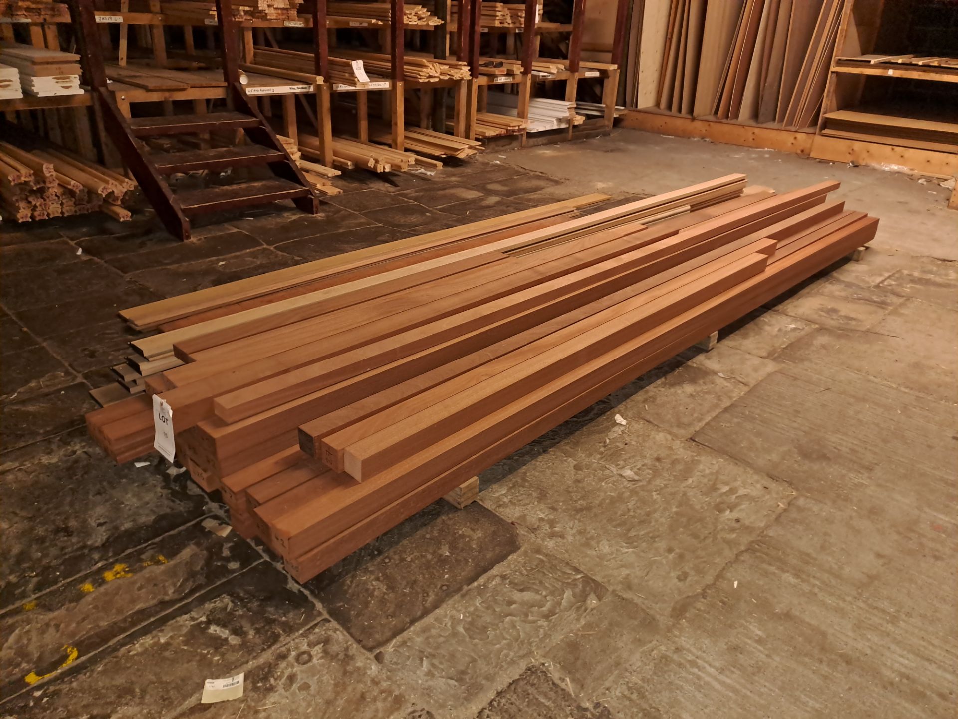 Quantity of timber lengths, various sizes, as lotted