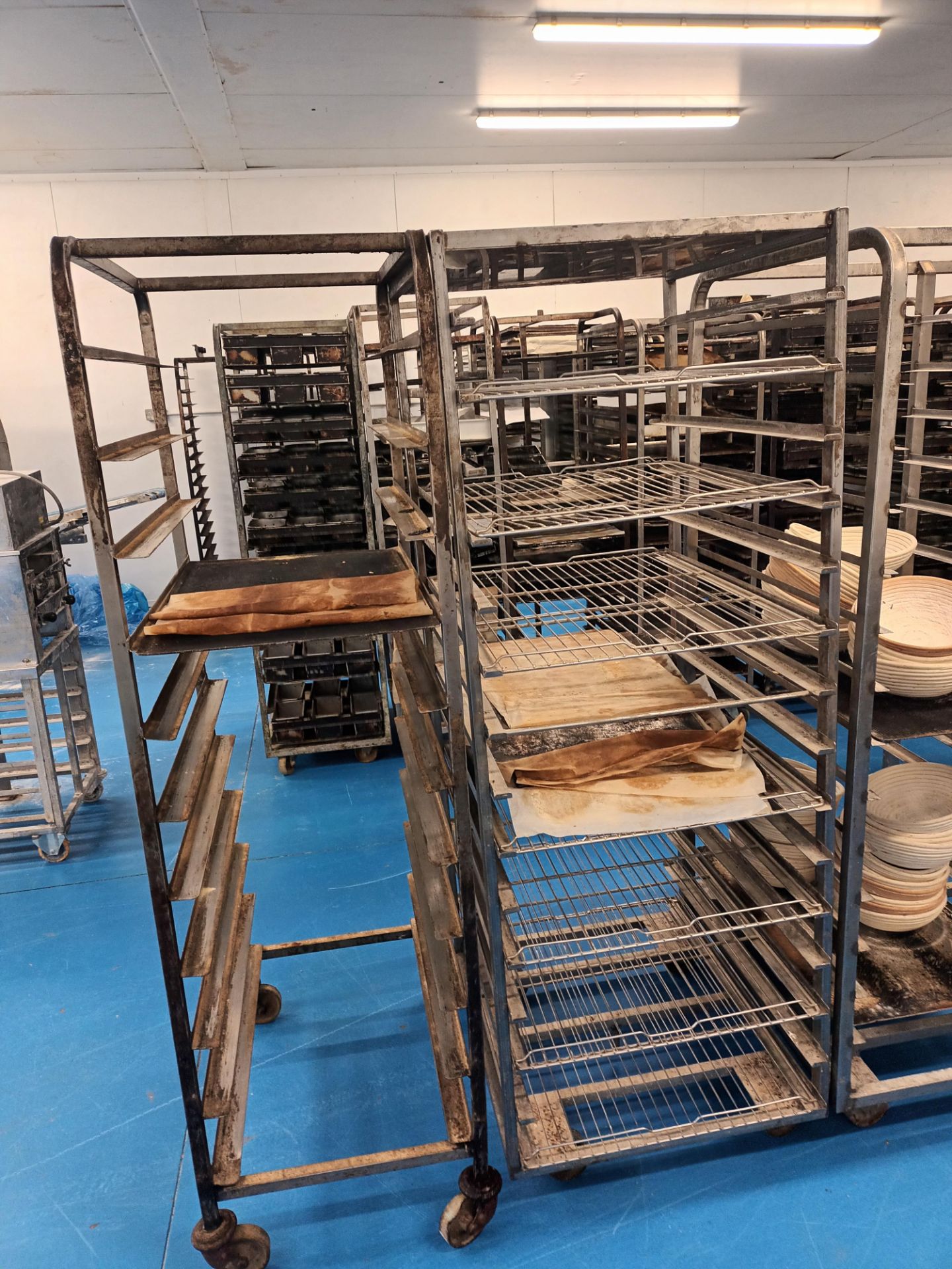 Various multi-tier steel baking trollies and racks - Image 2 of 5