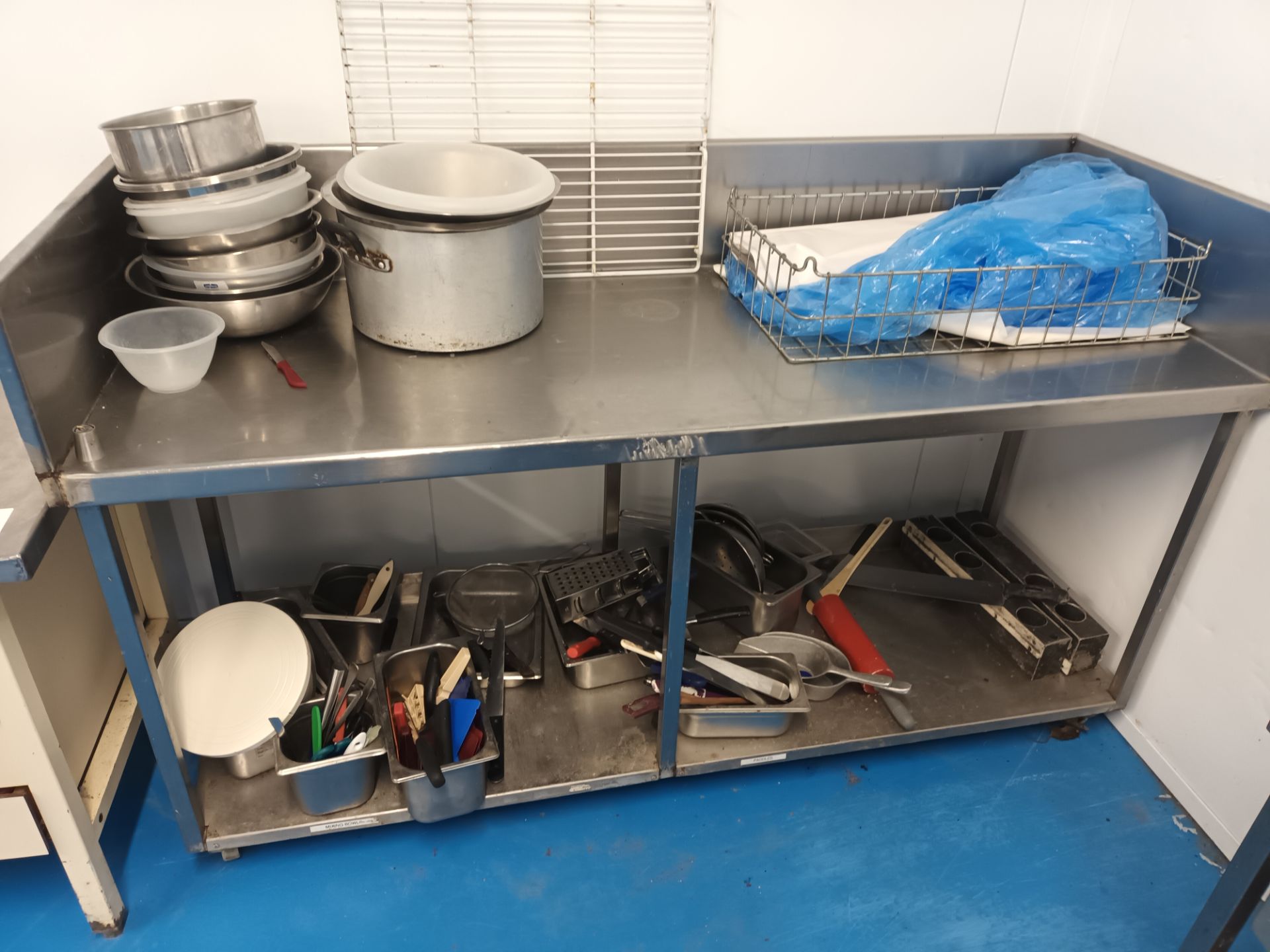 Two various stainless steel top preparation table and contents comprising various bakery equipment - Image 3 of 6