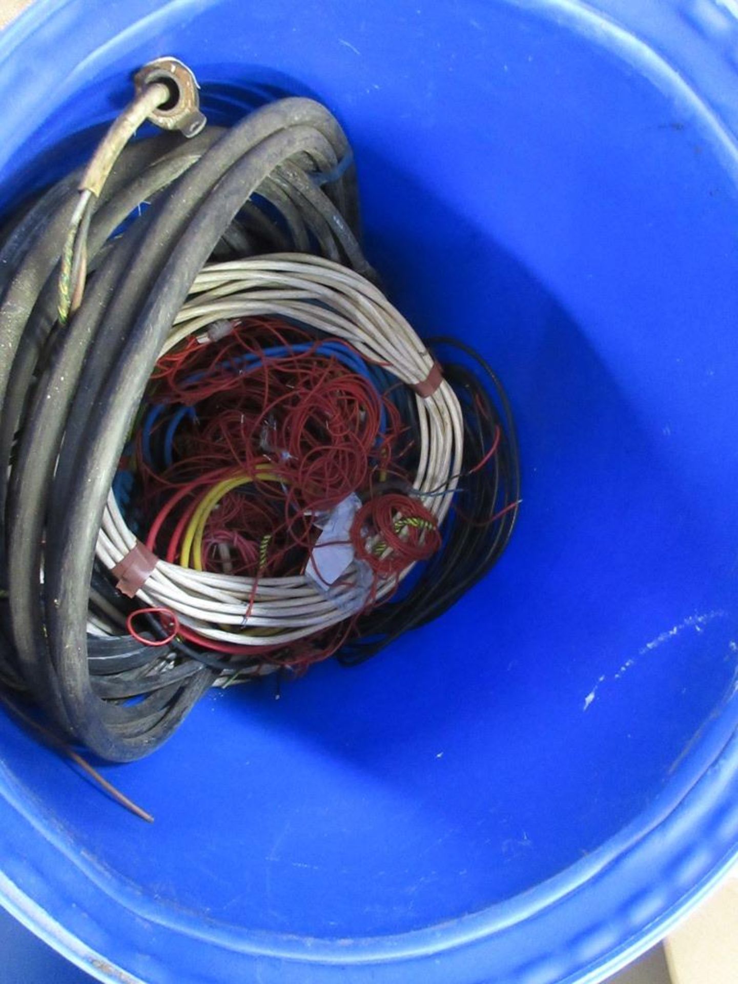 Quantity of assorted reeled electrical cable and off cuts, etc. - Image 10 of 11