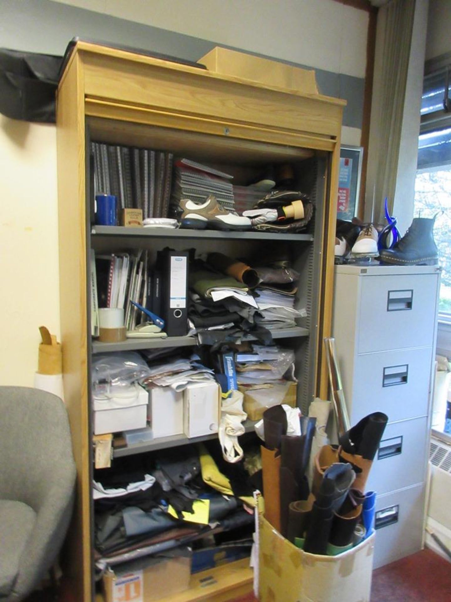 Contents of office including wood effect corner workstation, pedestal unit, metal 2-door storage - Image 4 of 5