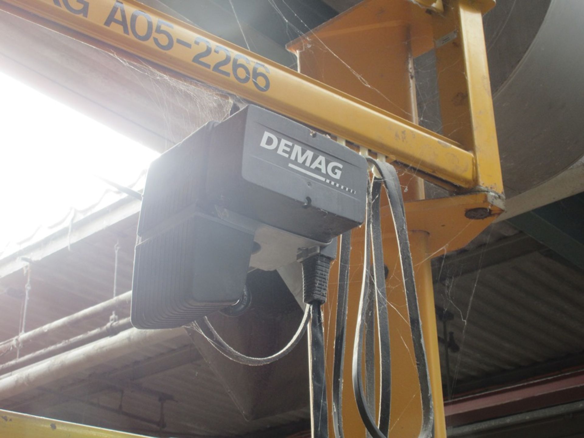 Able pillar jib crane, serial no. A05-2266, SWL 125kg, span approx. 3m, Demag chain hoist, pendant - Image 3 of 5