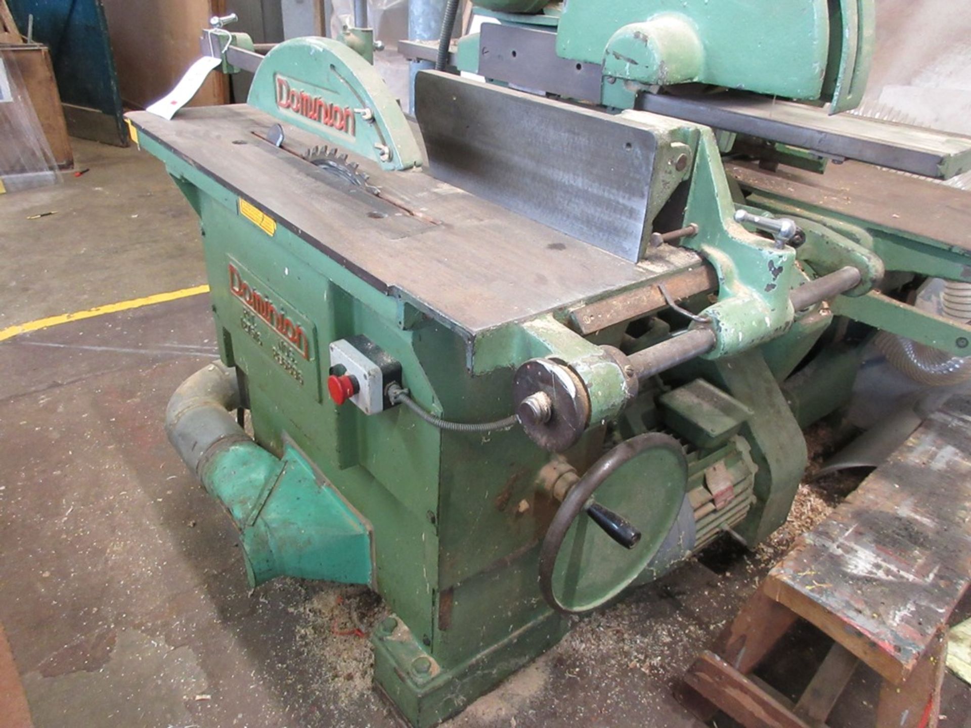 Dominion saw bench / thicknesser planer and cross cut saw, no. 266986, 1.6m x 1.6m, 3 phase, with - Image 4 of 9