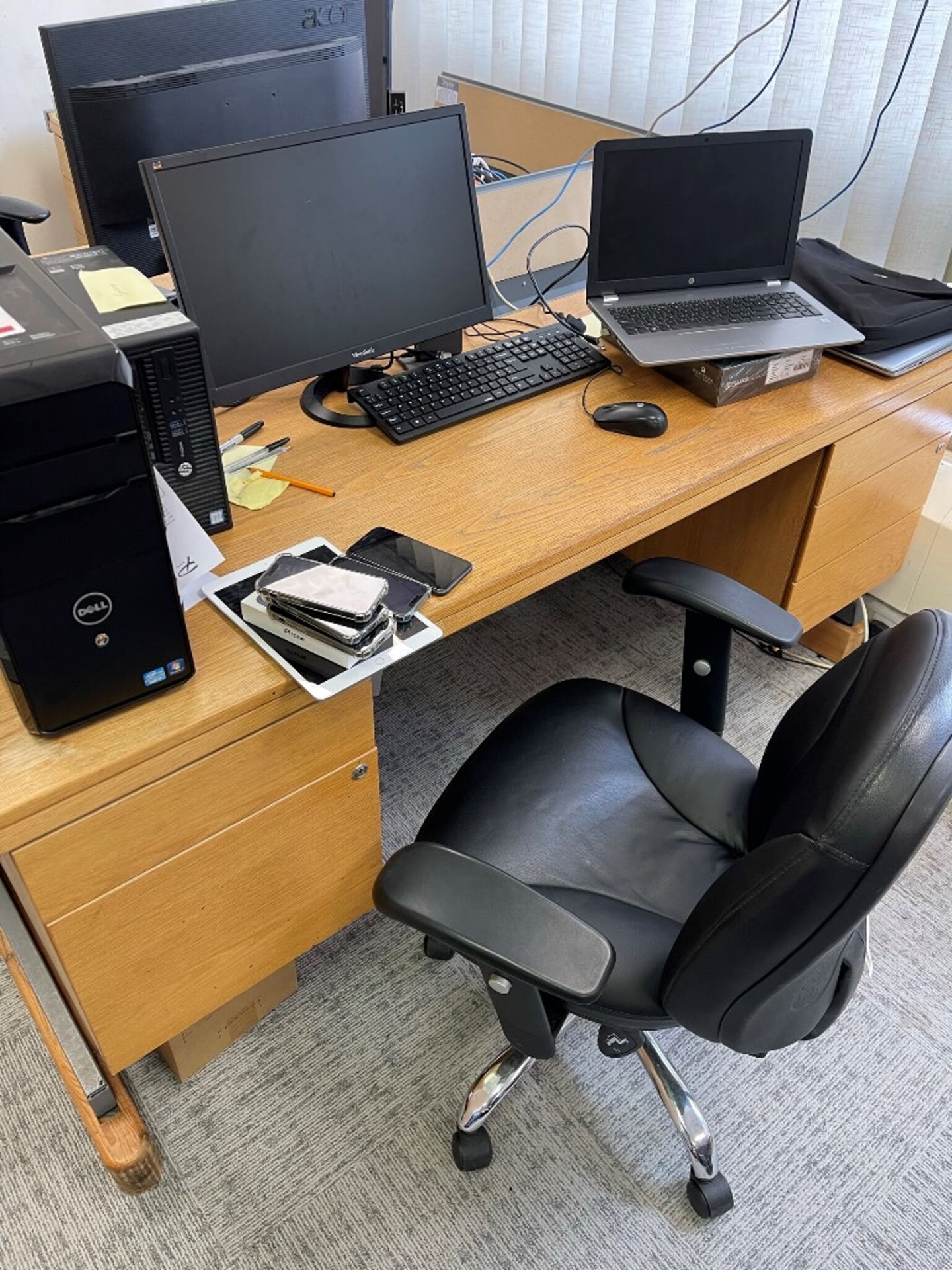 Wood effect double pedestal desk, one 'L' shaped wood effect double pedestal desk, two upholstered - Image 2 of 4