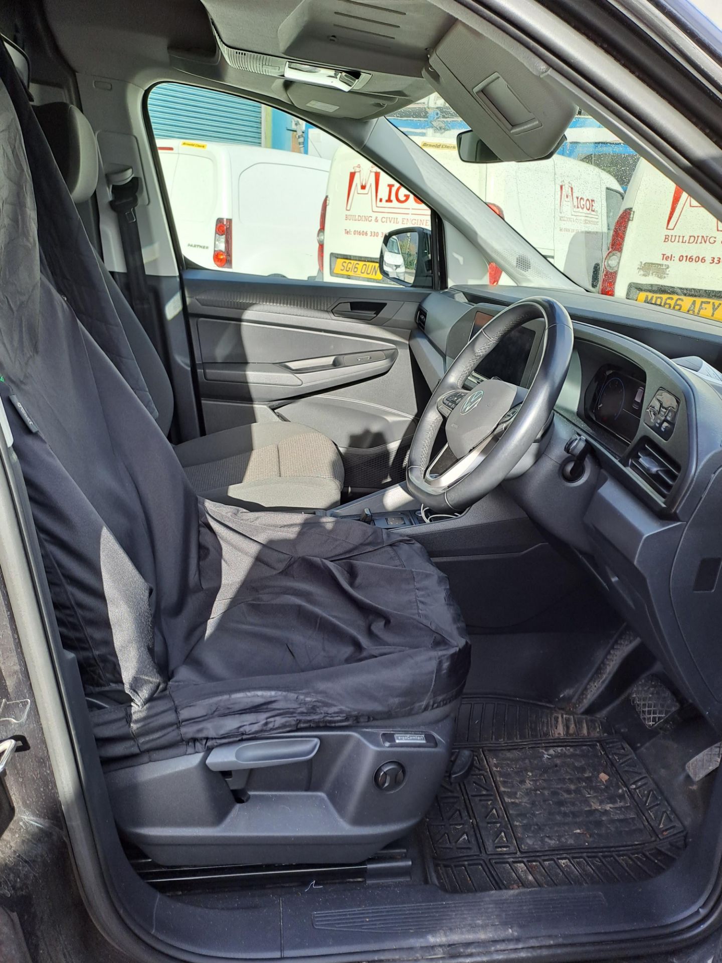 VW Caddy Cargo C20 Commerce Pro TDI S-A Automatic Panel Van Reg: DA21 EWW, Mileage: Approx. 41,291 , - Image 11 of 13