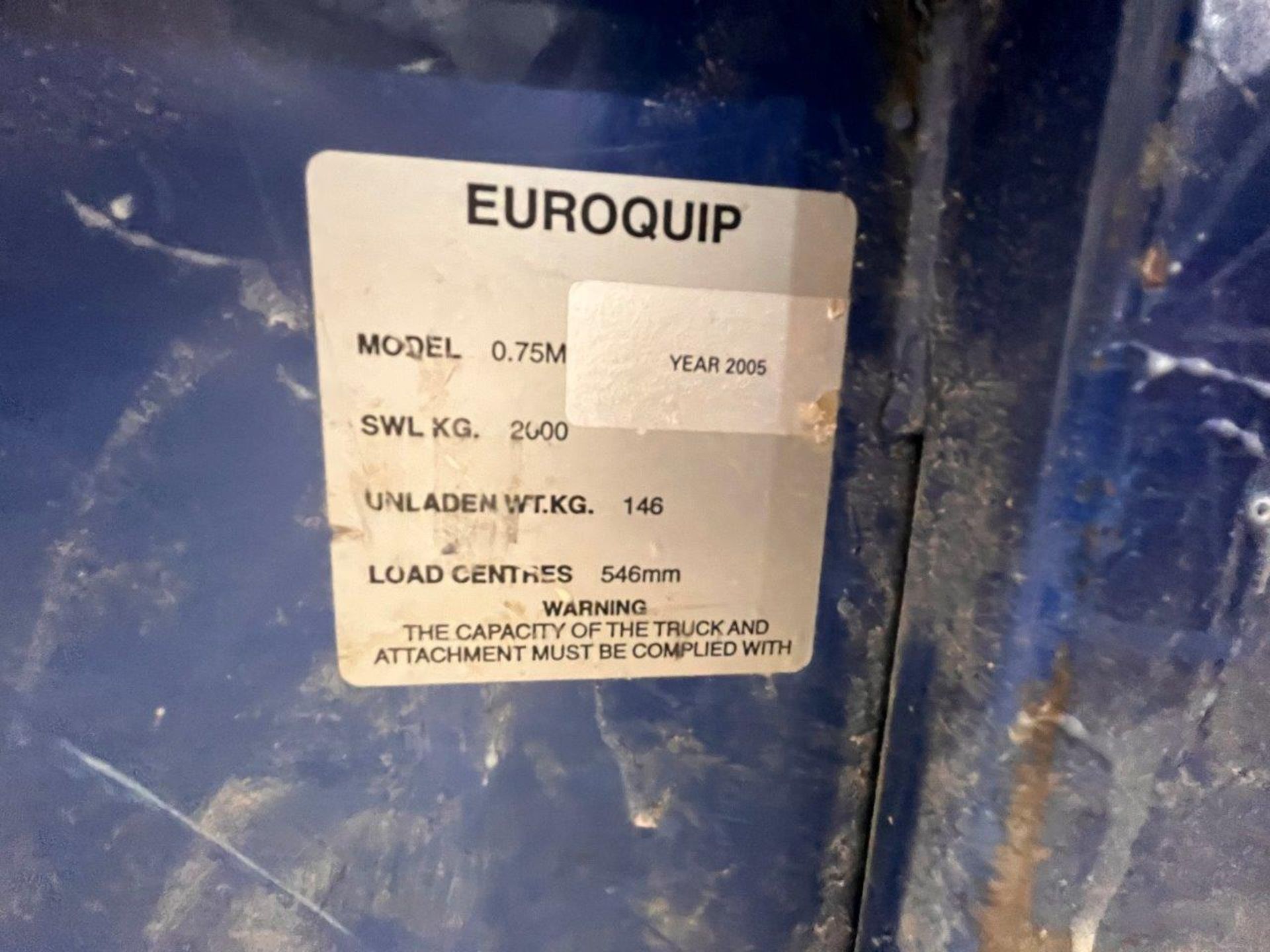 Euroquip 0.75M forklift tipping skip, 2,000kg capacity (2005) - Image 3 of 4