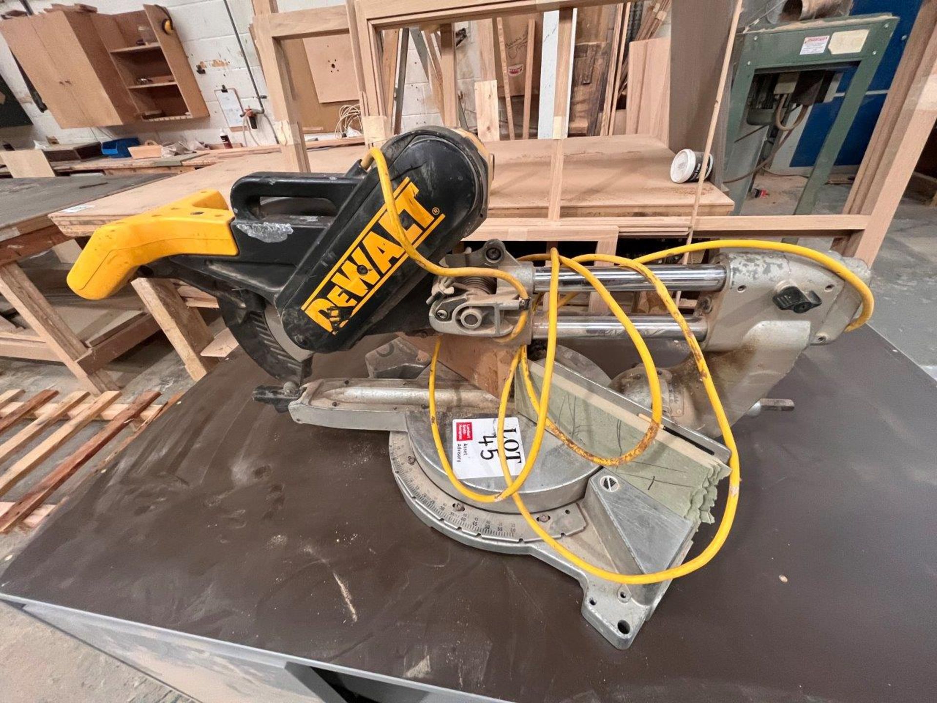 Dewalt DW708 mitre saw, 240 volt (No blade/ faulty)