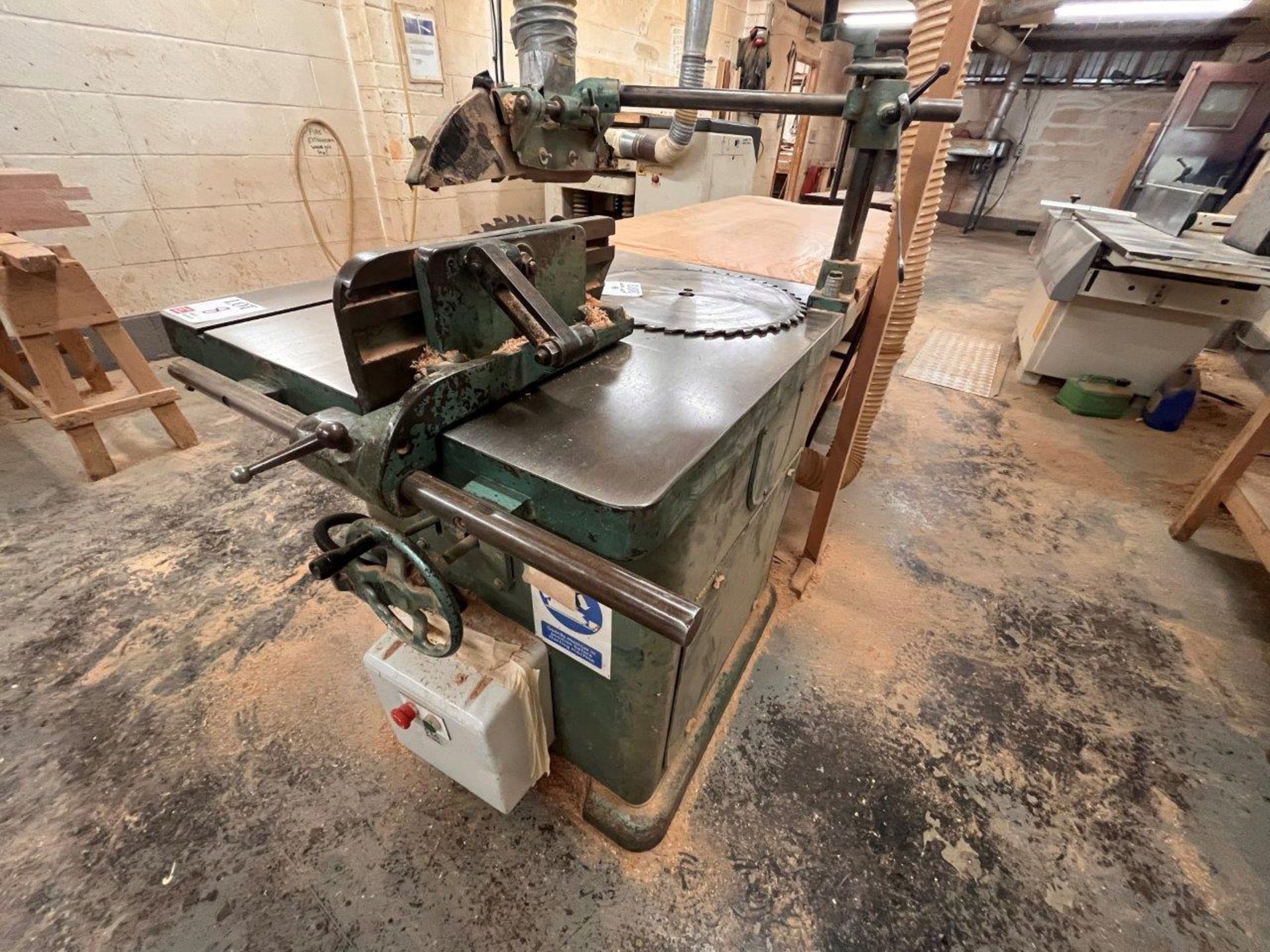 Wadkin Bursgreen 20BSW rip saw, serial no. 64728 - Image 2 of 5