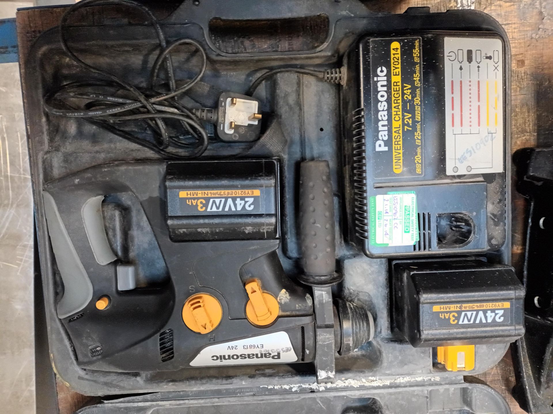 Panasonic EY6813 cordless hammer drill with carry case, two batteries and charger - Image 2 of 3