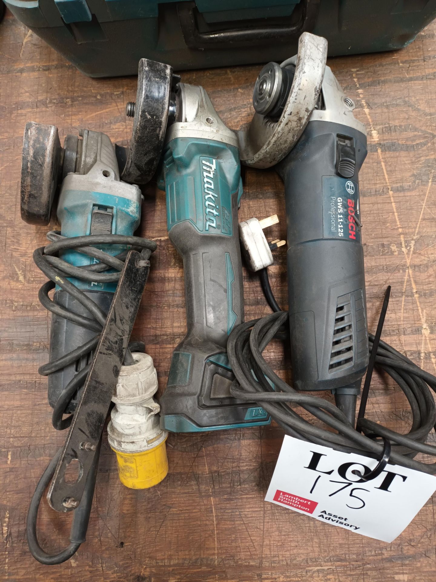 Bosch GWS 11-125 angle grinder, Makita DGA454 angle grinder (no battery) and Makita corded angle gri