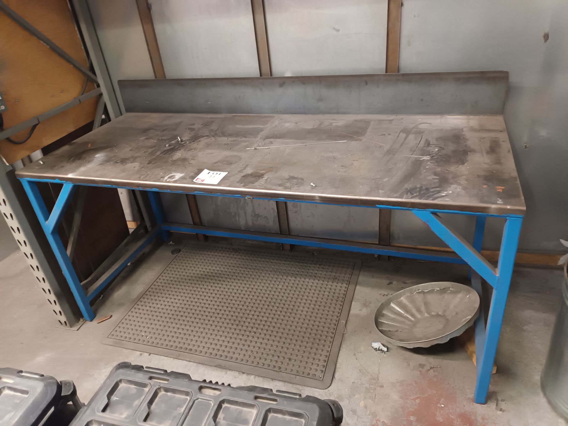 Steel welding table (0.8m x 2m)
