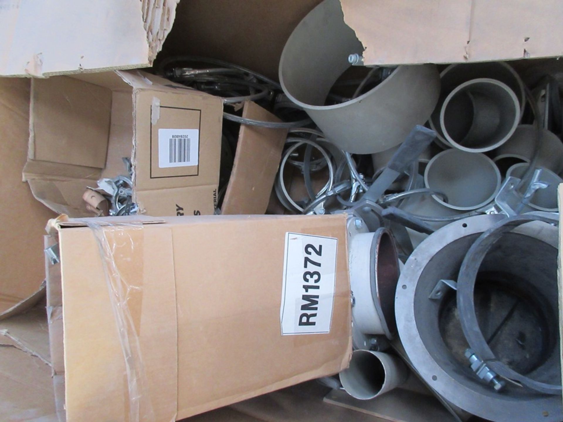 Two boxes of extraction hosing, steel pipe clips, ducting, etc. - Image 3 of 5