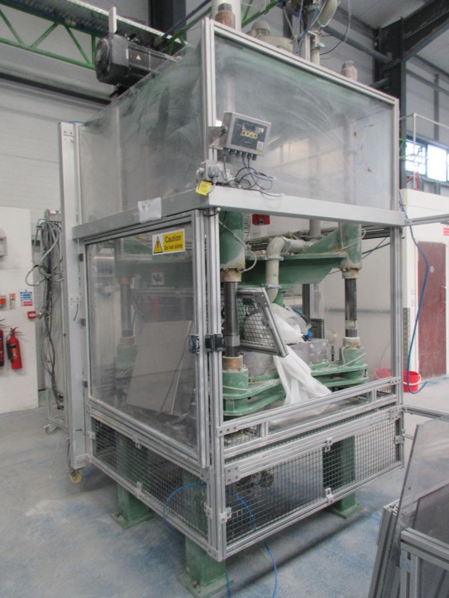 Gasbarre insulation board, 28 tonne electric press, serial no. 20201571, bed size 680 x 980mm, - Image 2 of 12