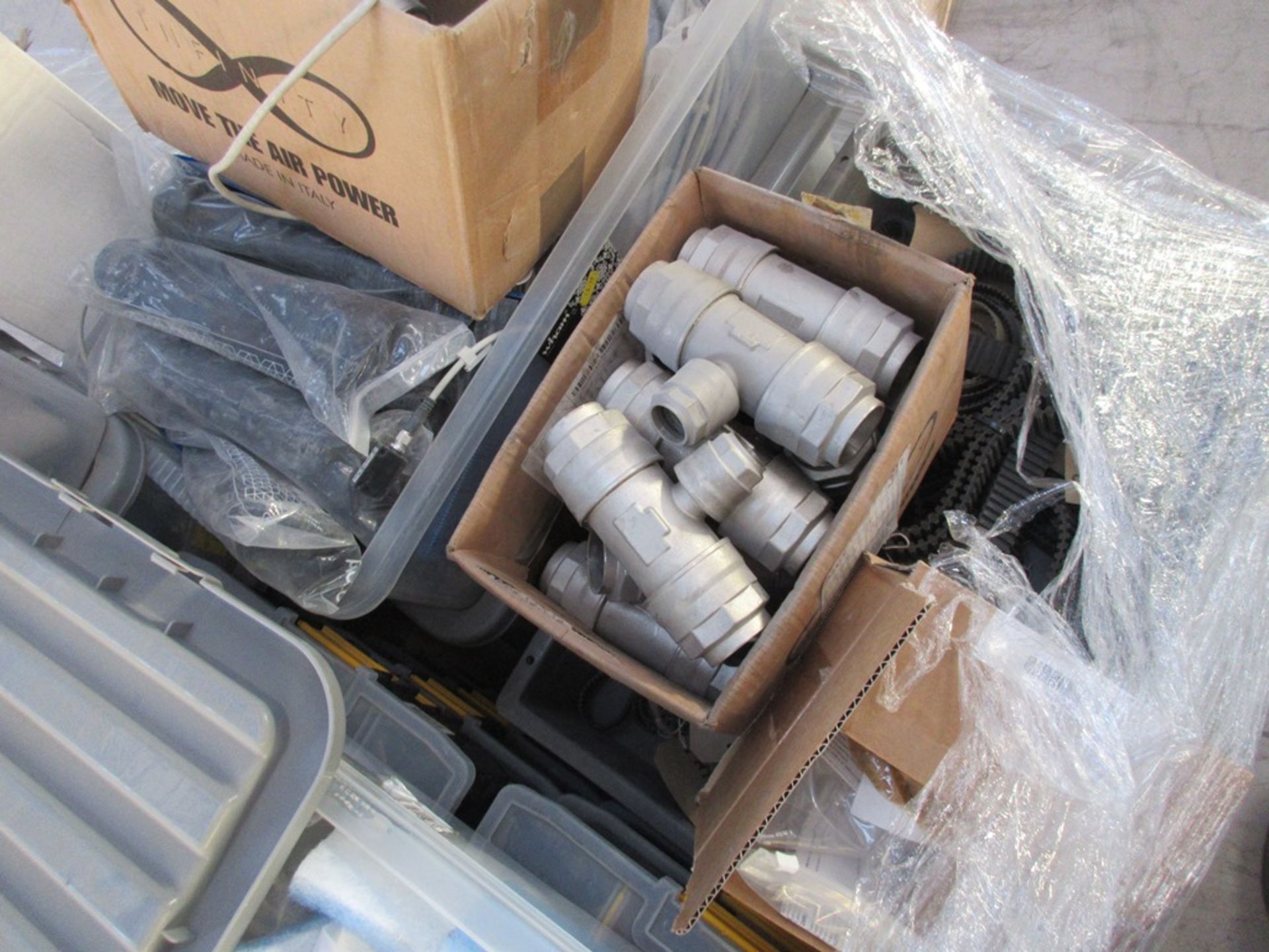 Pallet of assorted stock to include pipe fittings, ball & roller bearings, roller chain, tool - Image 4 of 8