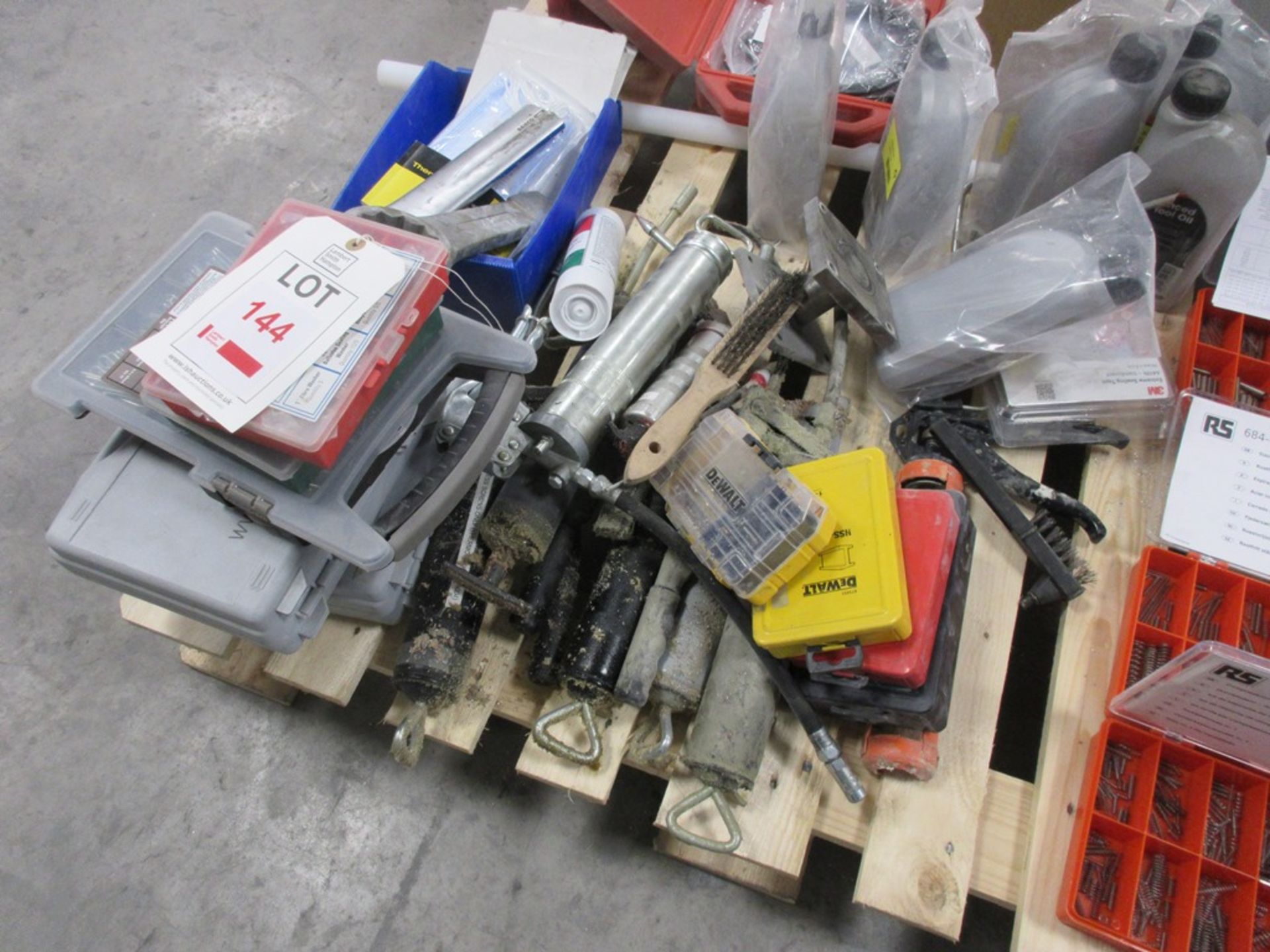 Pallet of miscellaneous lot to include tooling, compression kits, lubricant applicators, vacuum - Image 6 of 9