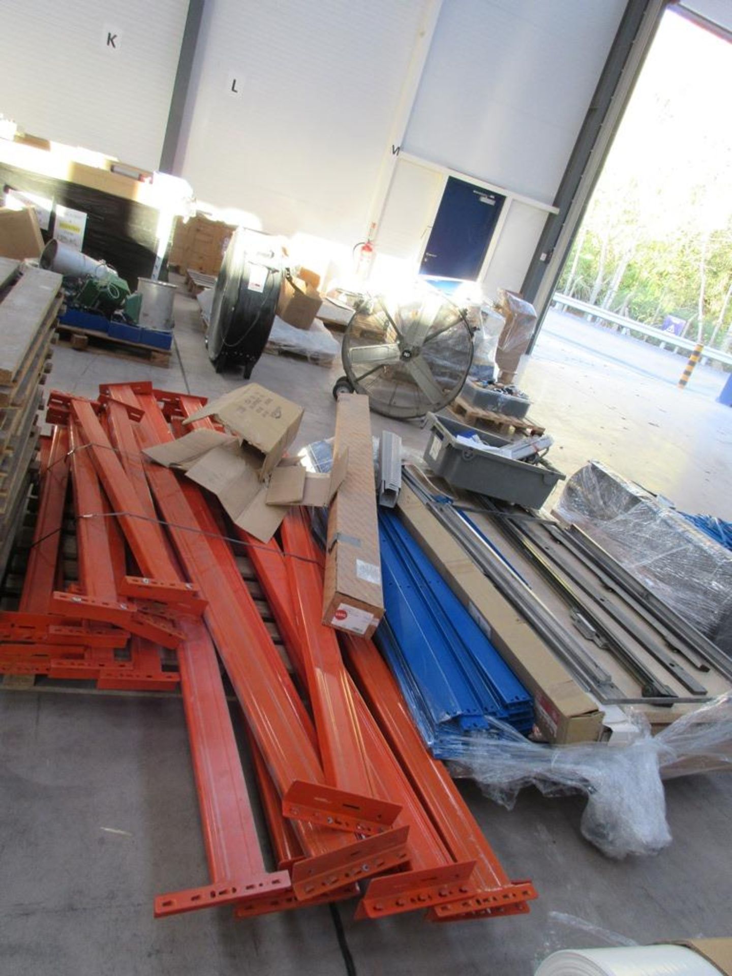 Five pallets of assorted pallet and stores racking, uprights & cross beams - Image 4 of 6