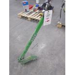 Bench mounted manual cropper