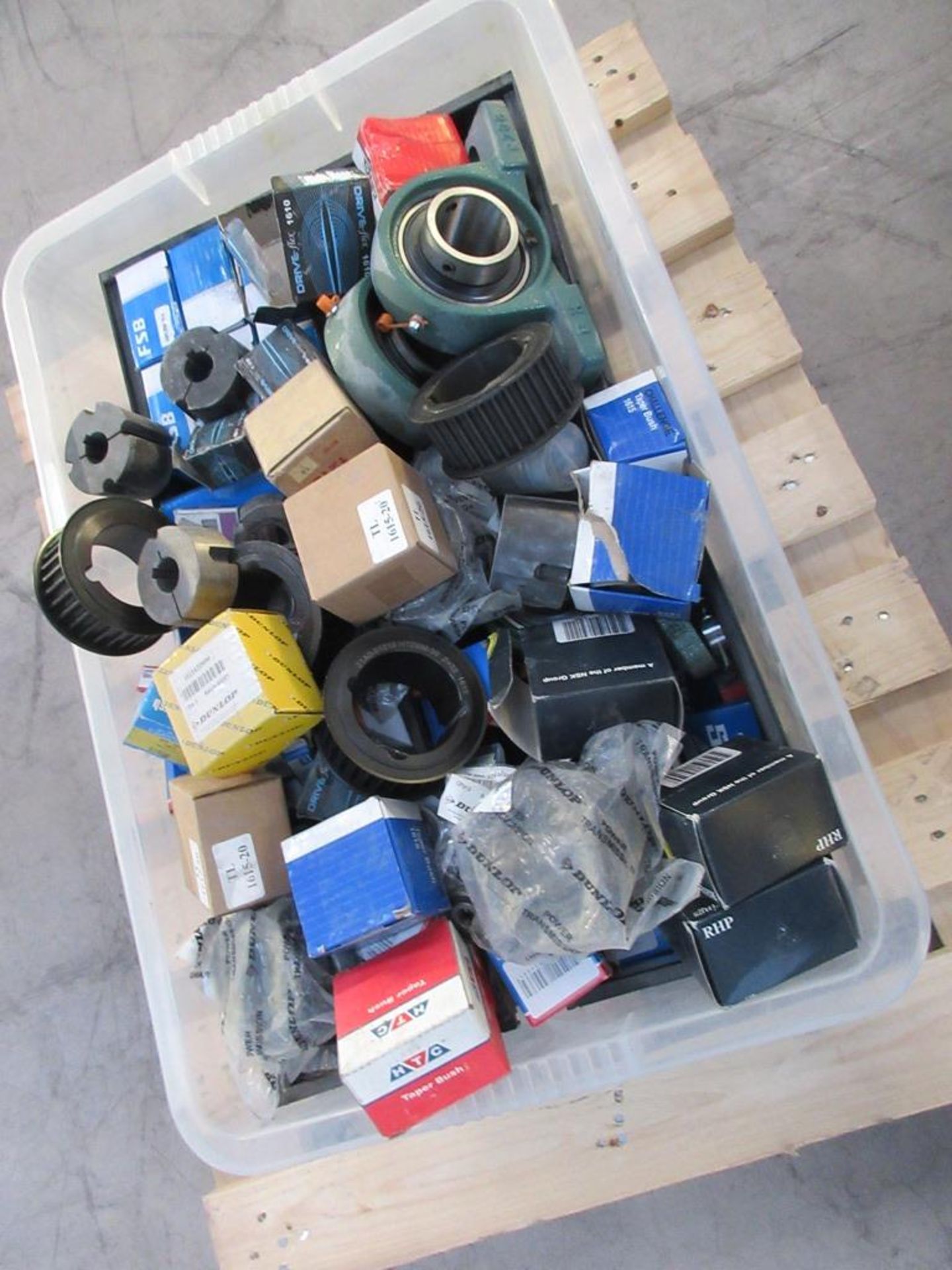 Pallet of assorted stock to include pipe fittings, ball & roller bearings, roller chain, tool - Image 7 of 8