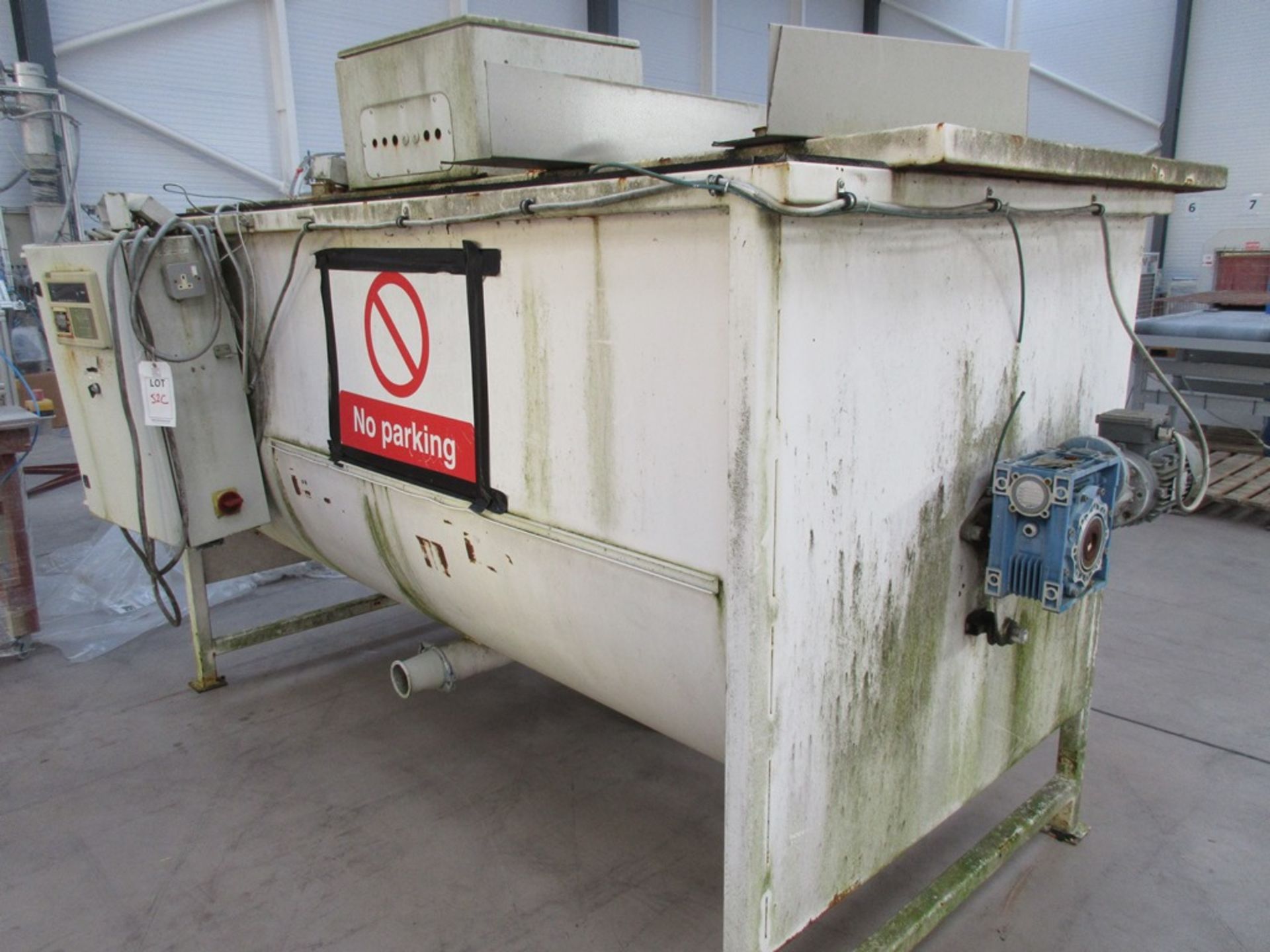 Steel framed paddle mixer, 2500 x 1300mm (spares and repairs only) - Image 2 of 2