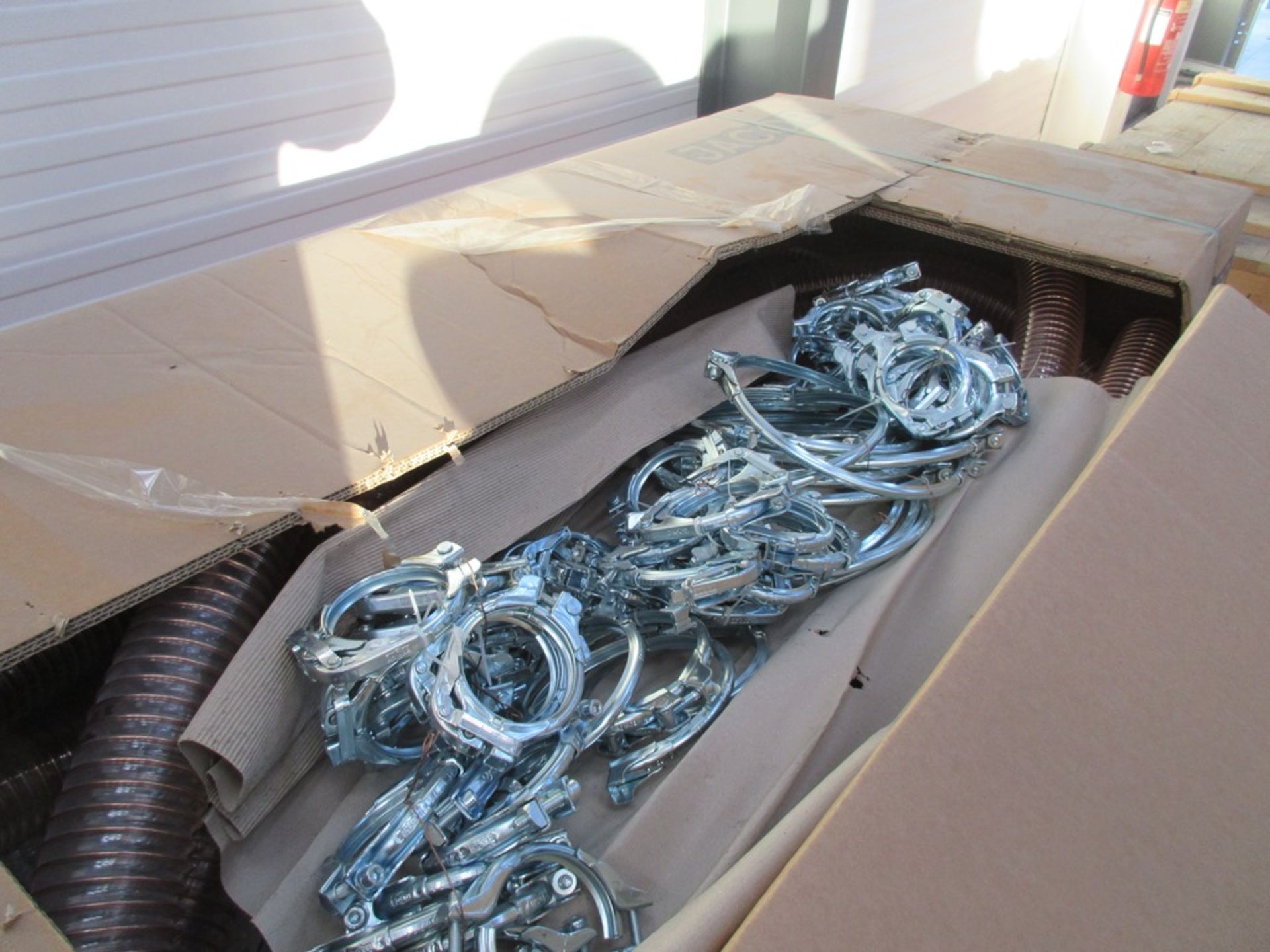 Two boxes of extraction hosing, steel pipe clips, ducting, etc. - Image 2 of 5