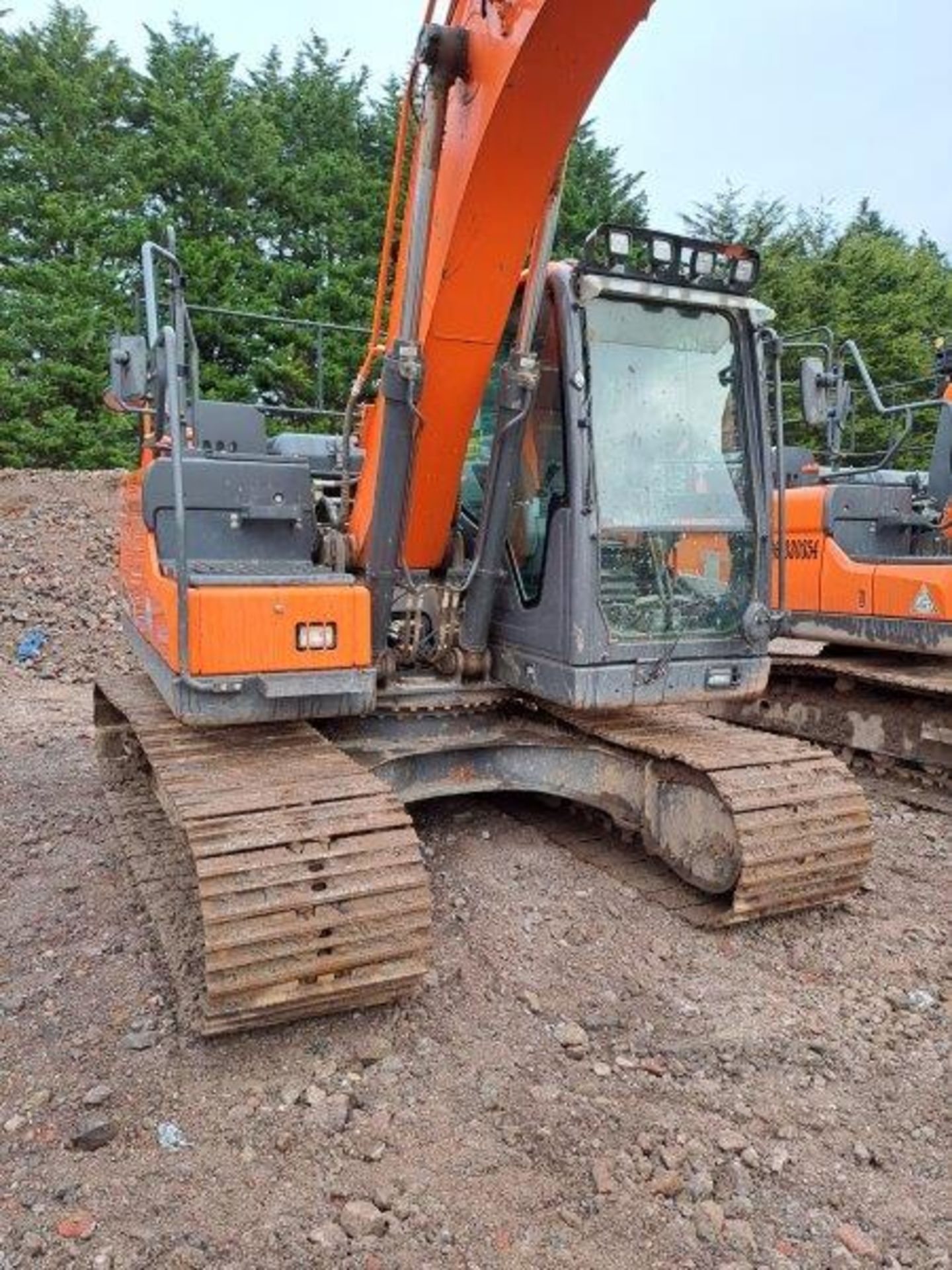 Doosan DX140LC-5 14t excavator, serial no. DXCCEBBREK0020165, Year: 2019, Hours: 4,687, Key: 1, with - Image 16 of 22