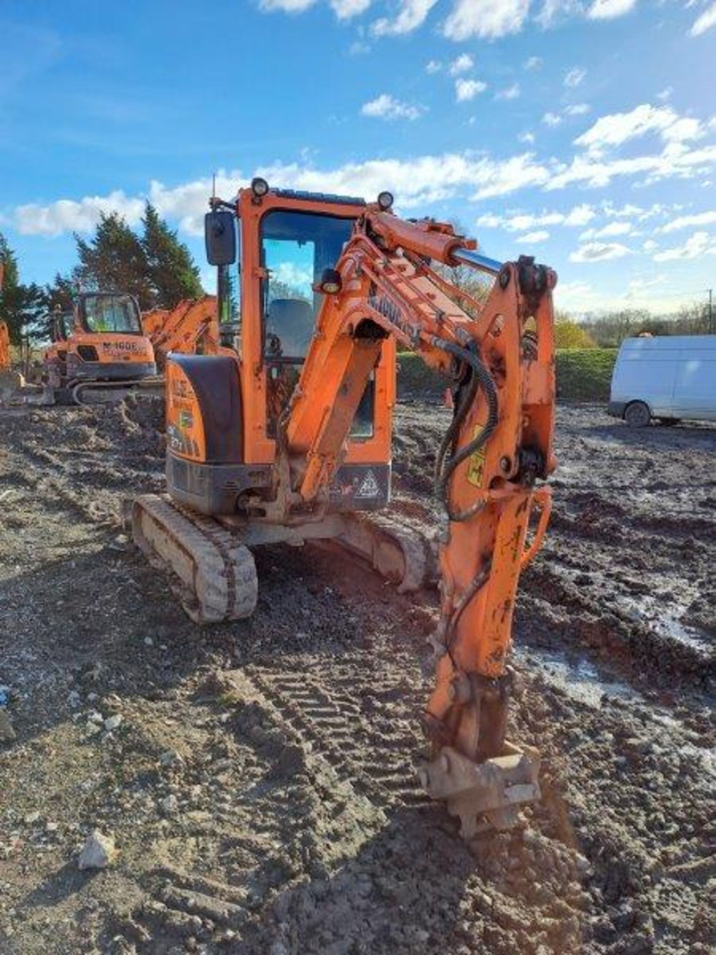 Doosan DX27Z excavator, serial no. DHHKCEAABKI6006988, Year: 2019, Key: 1, with blade, green - Image 3 of 9