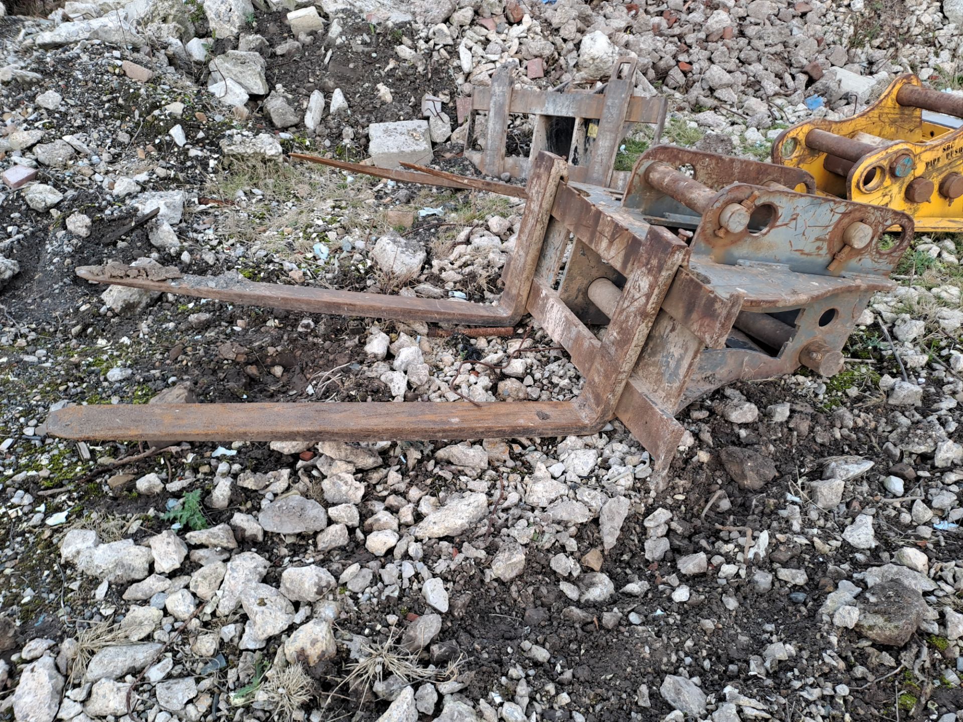 Excavator pallet forks - Image 2 of 3