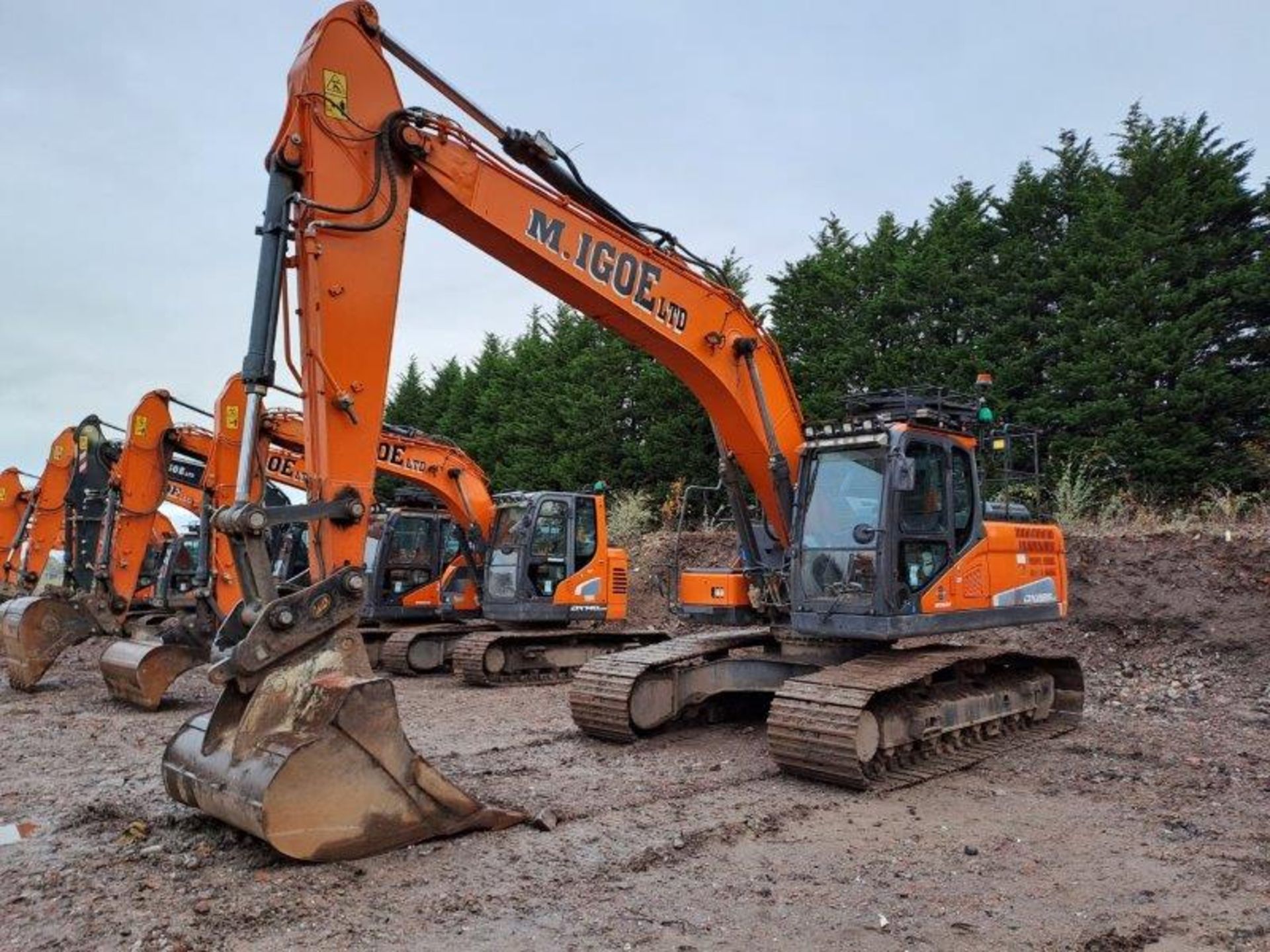 Doosan DX225LC-5 25.5t excavator, serial no. DHKCEBBUT2J0002021, Year: 2018, Hours: 5,430, Key: 1, - Image 2 of 20