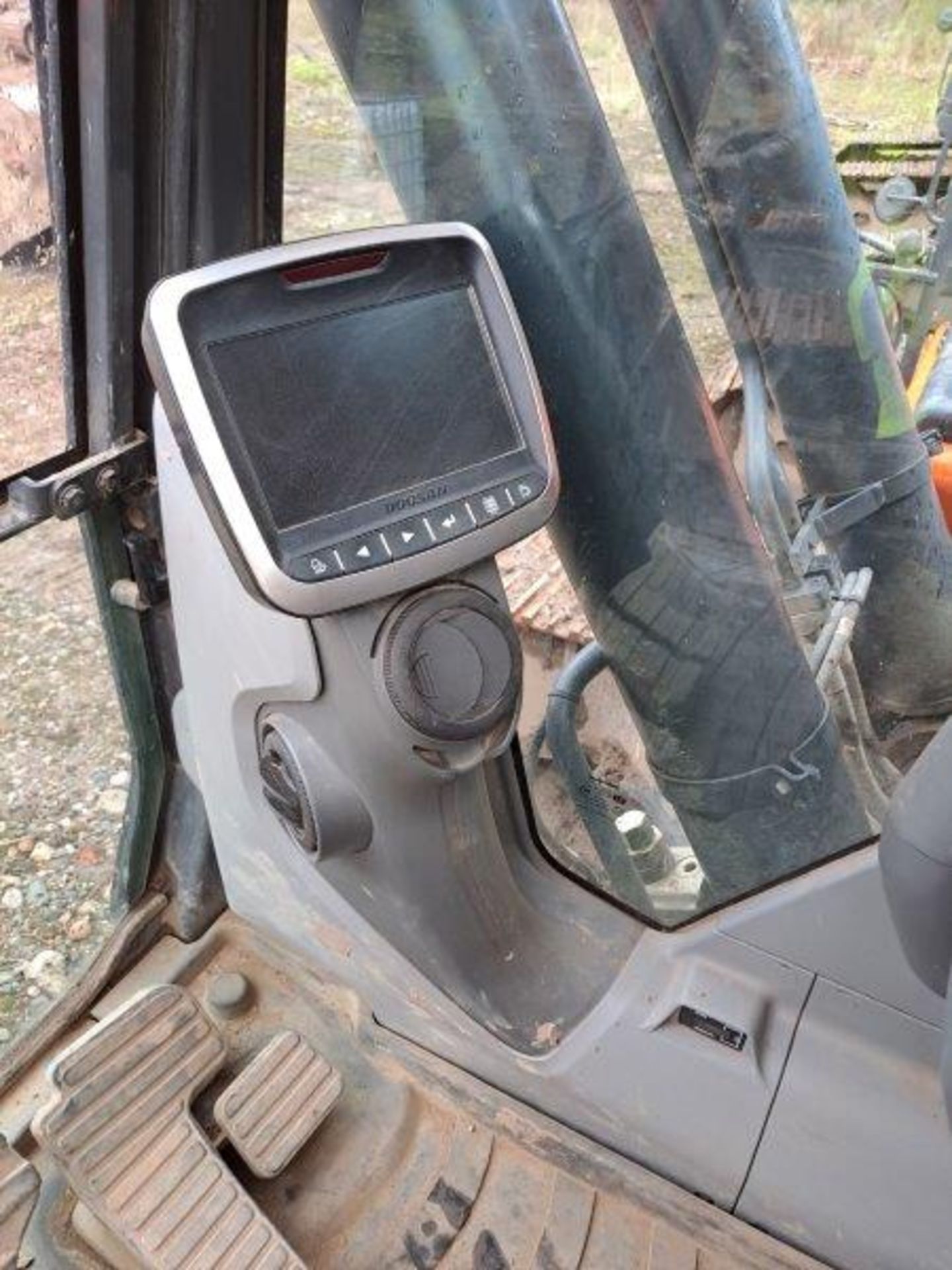 Doosan DX255LC-5 25.5t excavator, serial no. DHKCEBBXLK0001747, Year: 2021, hours: 2,752, Key: 1, - Image 20 of 23