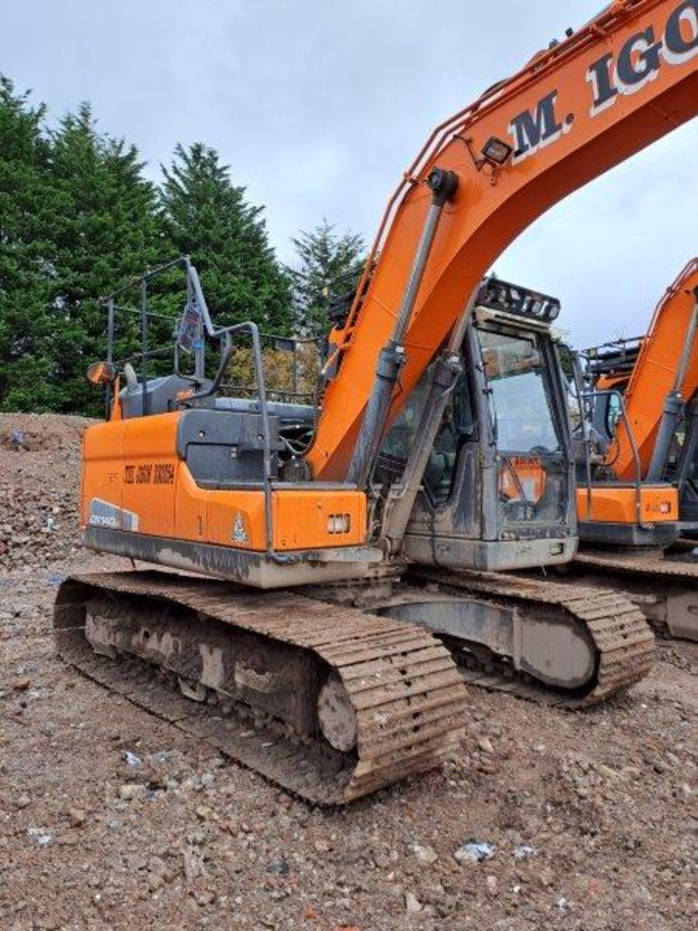 Doosan DX140LC-5 14t excavator, serial no. DHKCEBBRCH0001494, Year: 2017, Hours: 7,418, Key: 1, with - Image 9 of 18