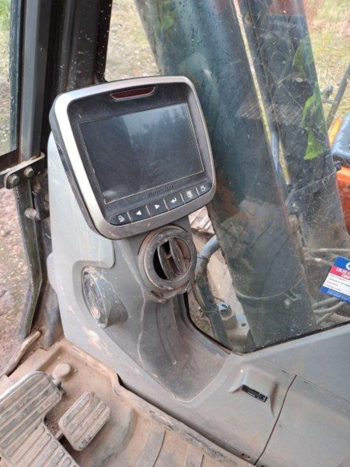 Doosan DX255LC-5 25.5t excavator, serial no. DHKCEBBXAH0001366, Year: 2017, Hours: 6,194, Key: 1, - Image 18 of 21