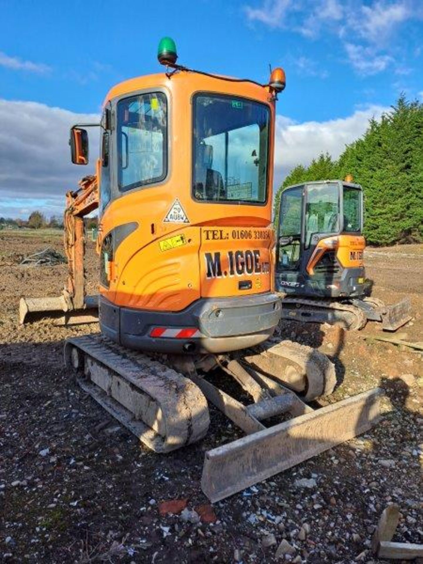 Doosan DX27Z 3t excavator, serial no. DHKCEAABKI6006964, Year: 2020, Key: 1, with blade, breaker - Bild 4 aus 11