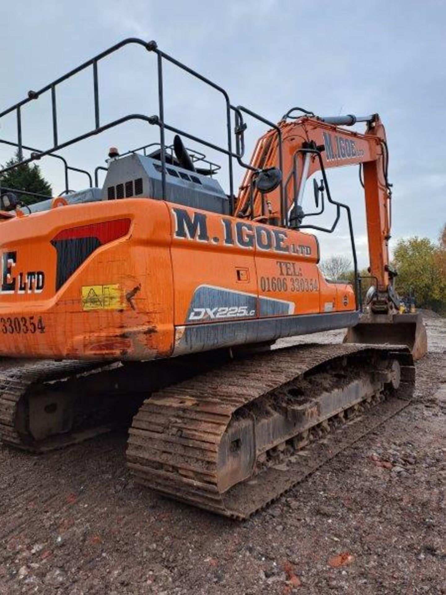 Doosan DX225LC-5 25.5t excavator, serial no. DHKCEBBUT2J0002021, Year: 2018, Hours: 5,430, Key: 1, - Image 8 of 20