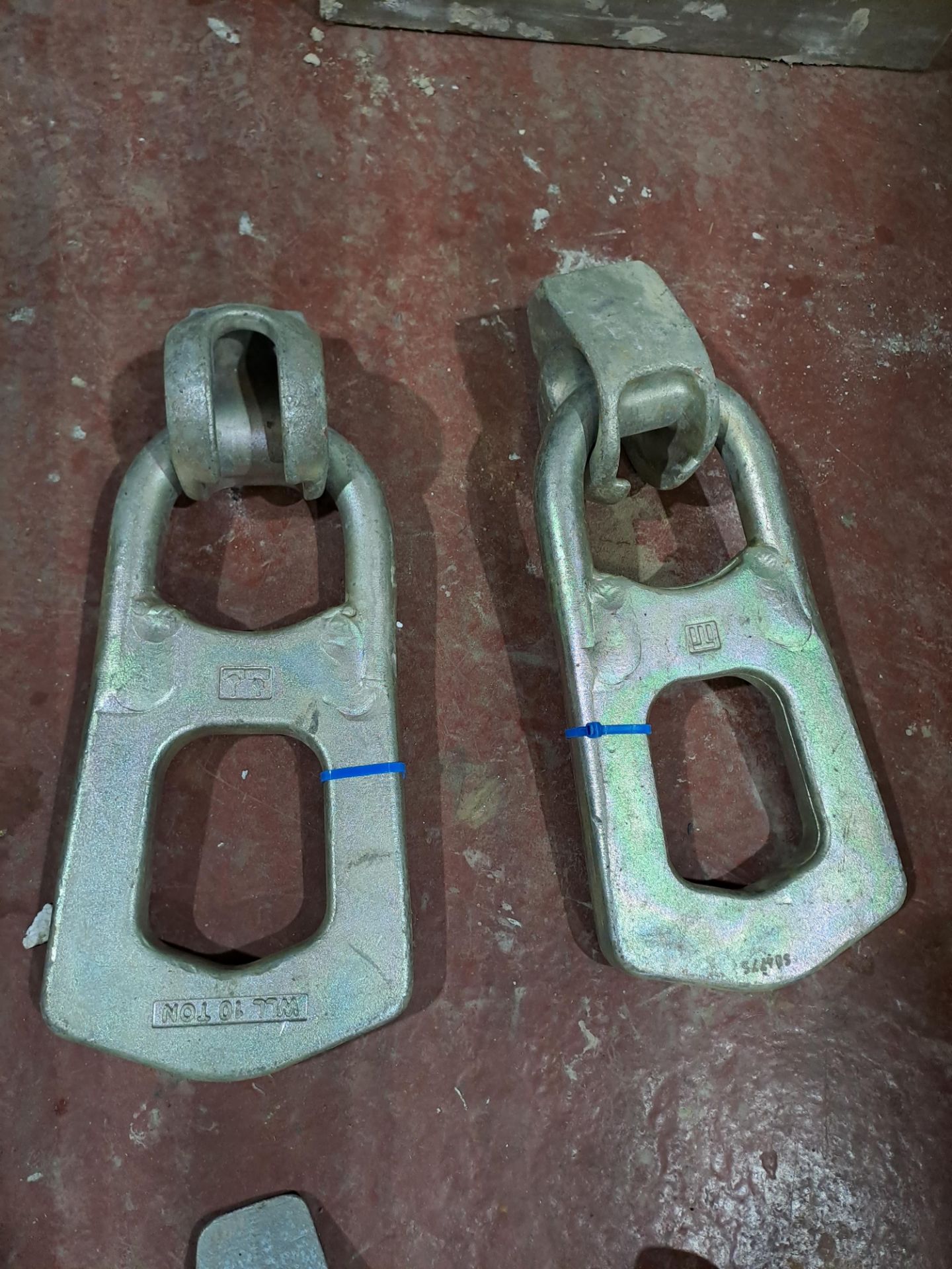 4 x 10ton lifting clutches (spud locks), 65mm NB: This item has no record of Thorough Examination. - Image 3 of 3