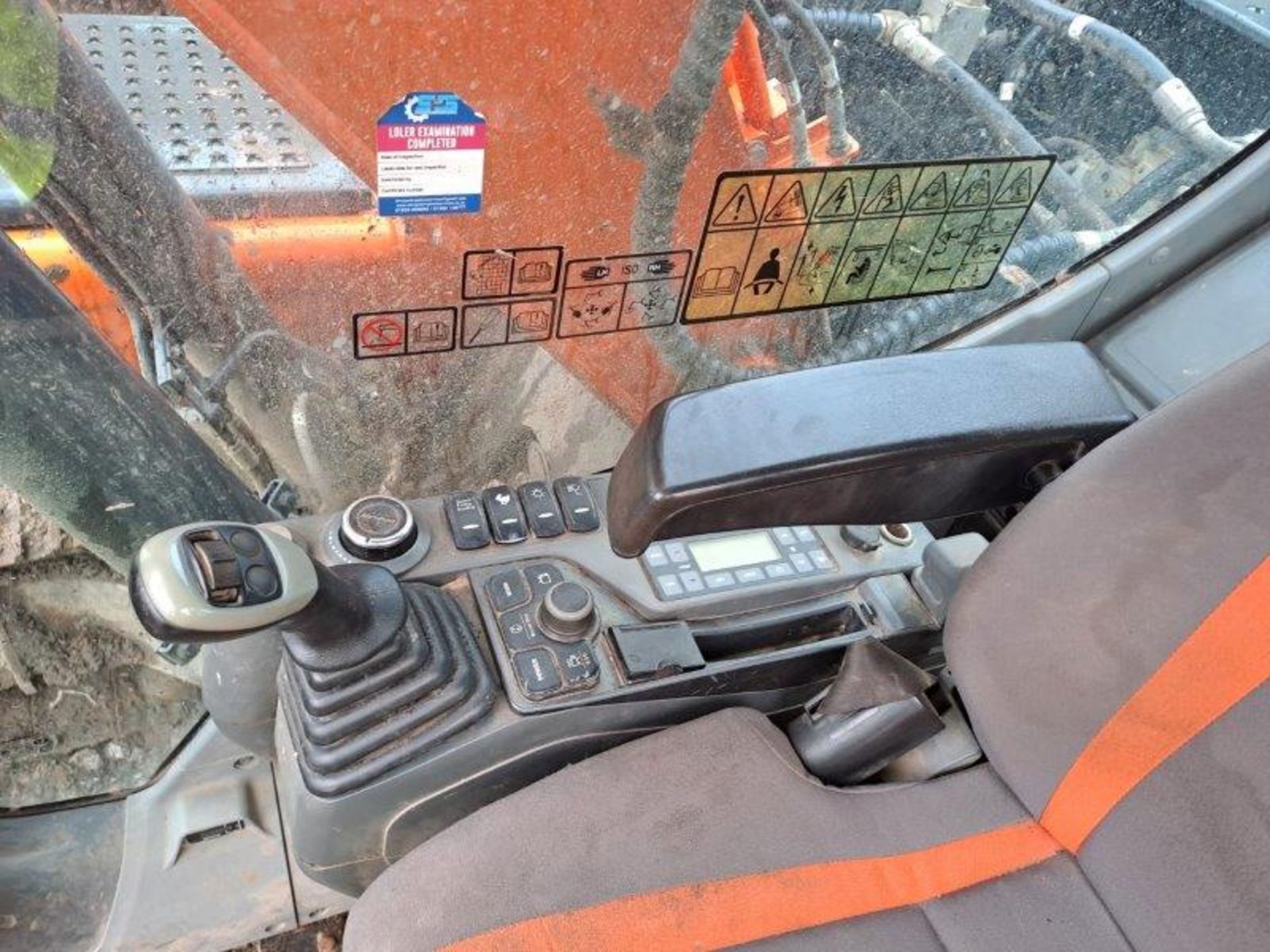 Doosan DX140LC-5 14t excavator, serial no. DHKCEBBRCH0001494, Year: 2017, Hours: 7,418, Key: 1, with - Image 16 of 18