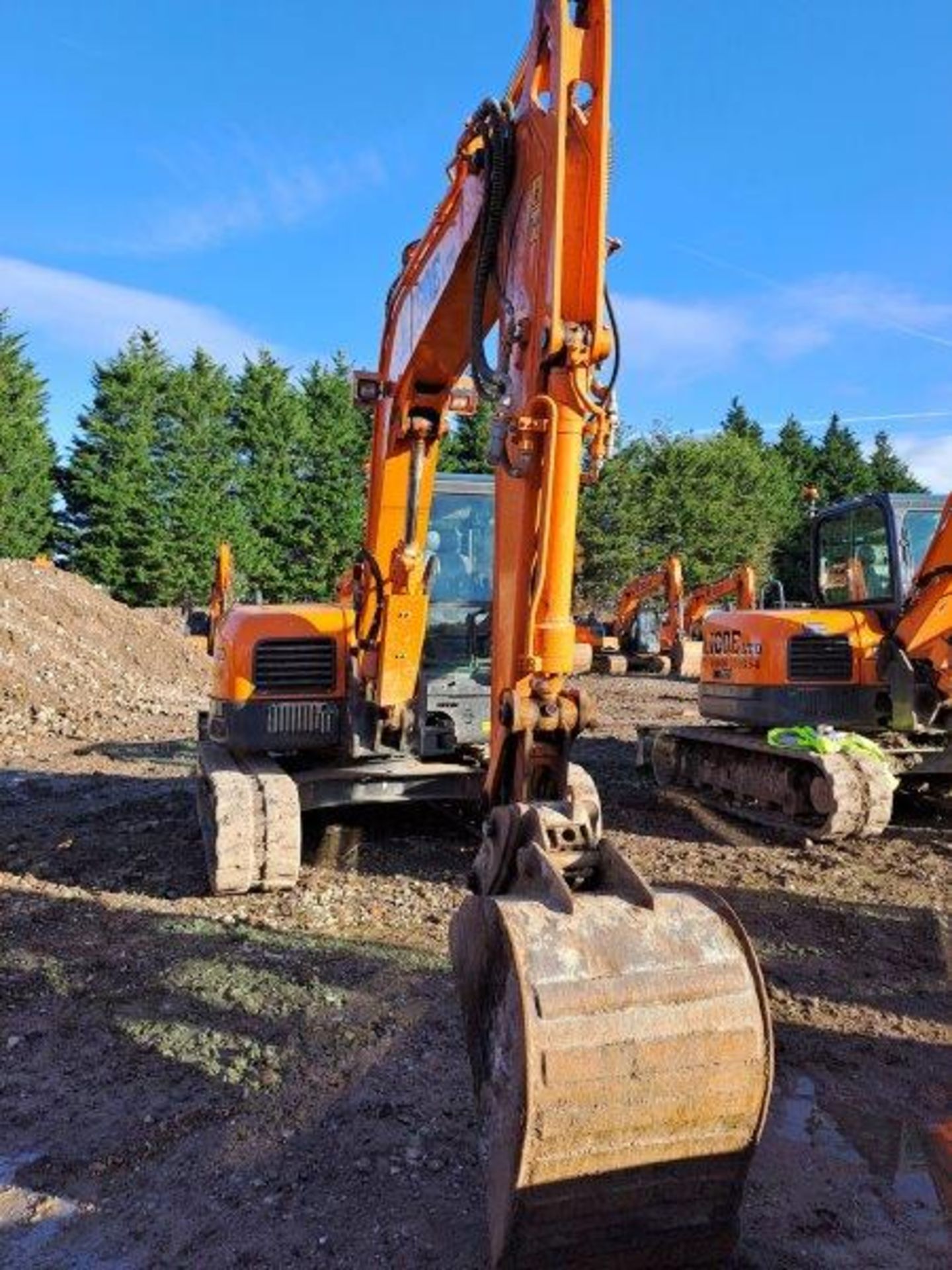 Doosan DX85R-3 8t excavator, serial no. DHKCEAAVAL6003078, Year: 2021, Hours: 2,740, Key: 1, with - Image 11 of 17