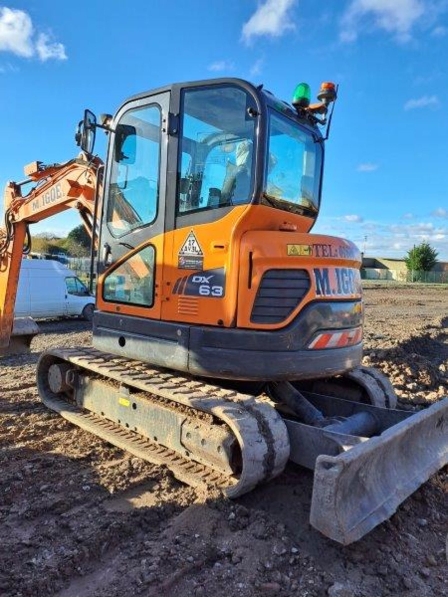 Doosan DX63-3 6t excavator, serial no. DHKCEAAYEK6002431, Year: 2020, hours: 2,444, Key: 1, with - Image 7 of 16