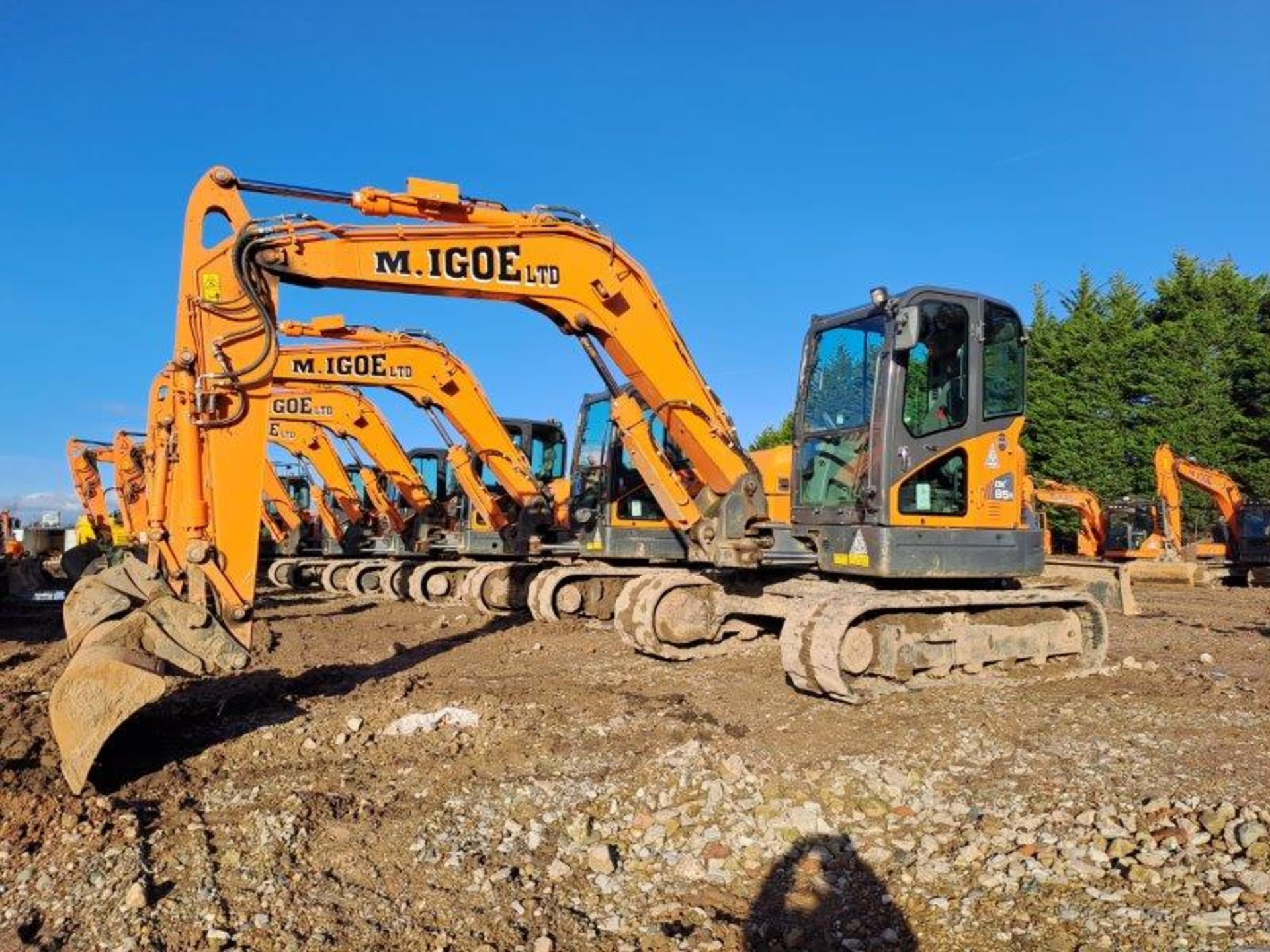 Doosan DX85R-3 8t excavator, serial no. DHKCEAAVLL6003088, Year: 2021, Hours: 2,260, Key: 1, with - Image 2 of 17