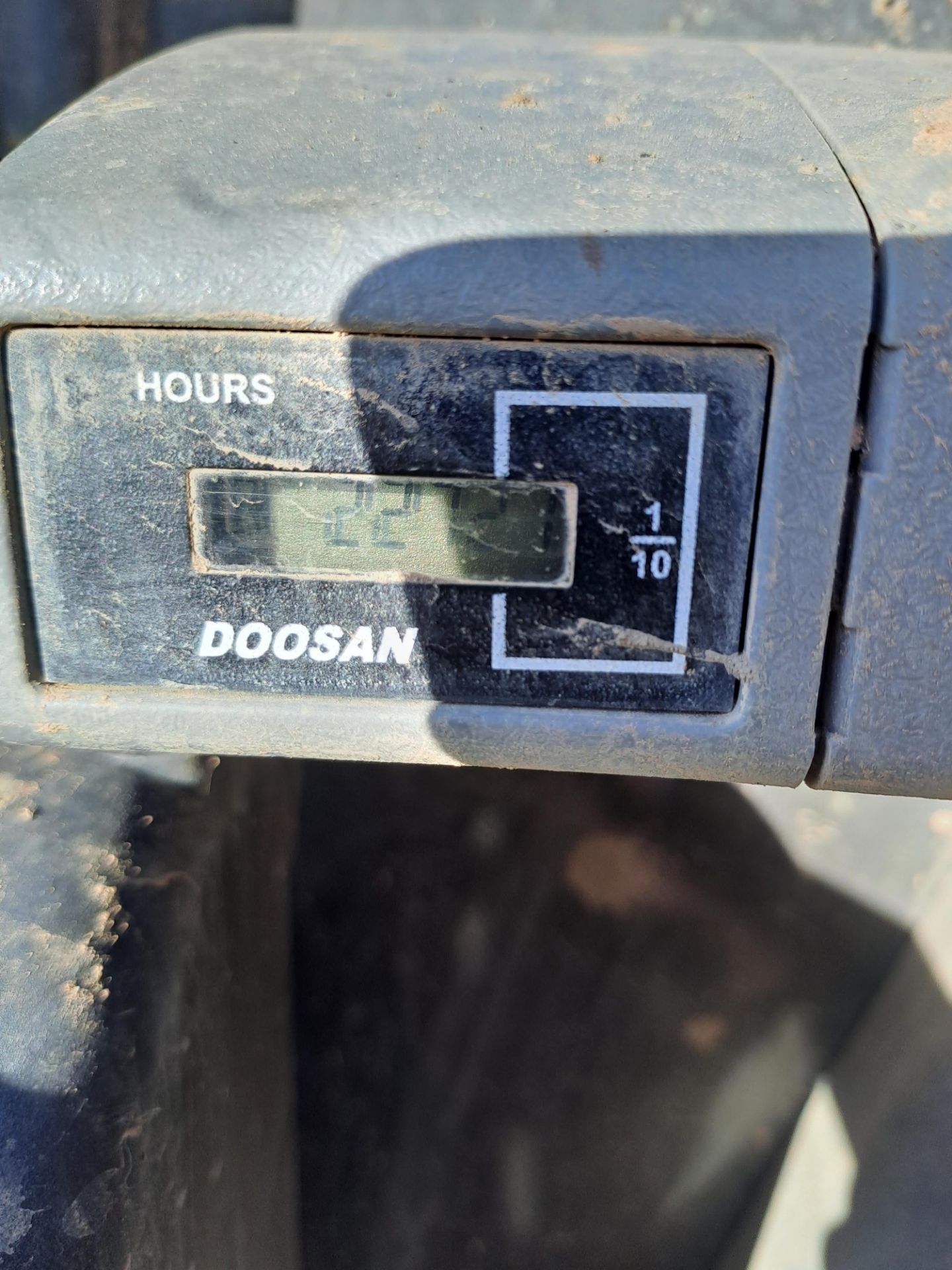 Doosan DX85R-3 8t excavator, serial no. DHKCEAAVLL6003088, Year: 2021, Hours: 2,260, Key: 1, with - Image 16 of 17