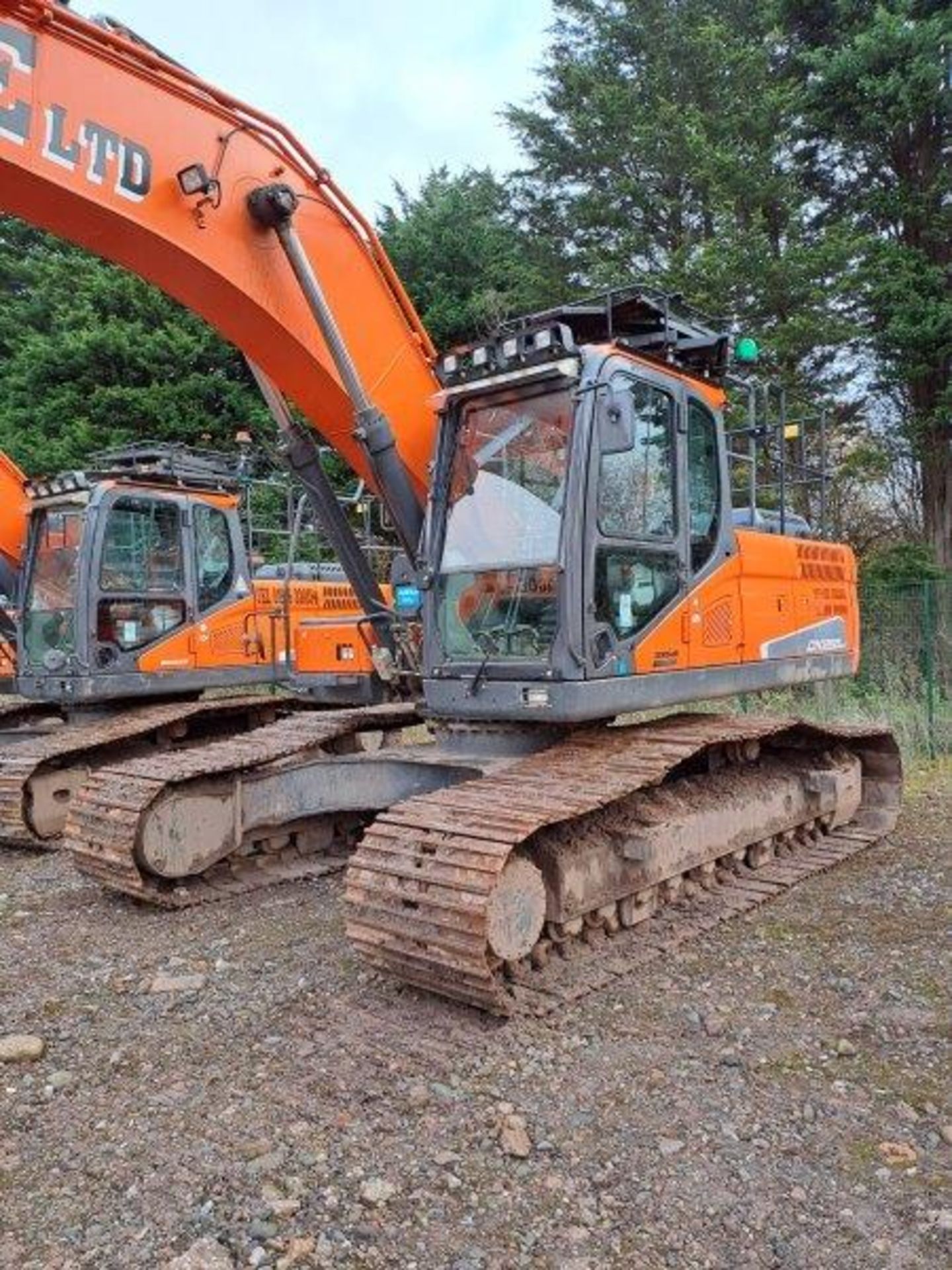 Doosan DX255LC-5 25.5t excavator, serial no. DHKCEBBXLK0001747, Year: 2021, hours: 2,752, Key: 1, - Image 4 of 23