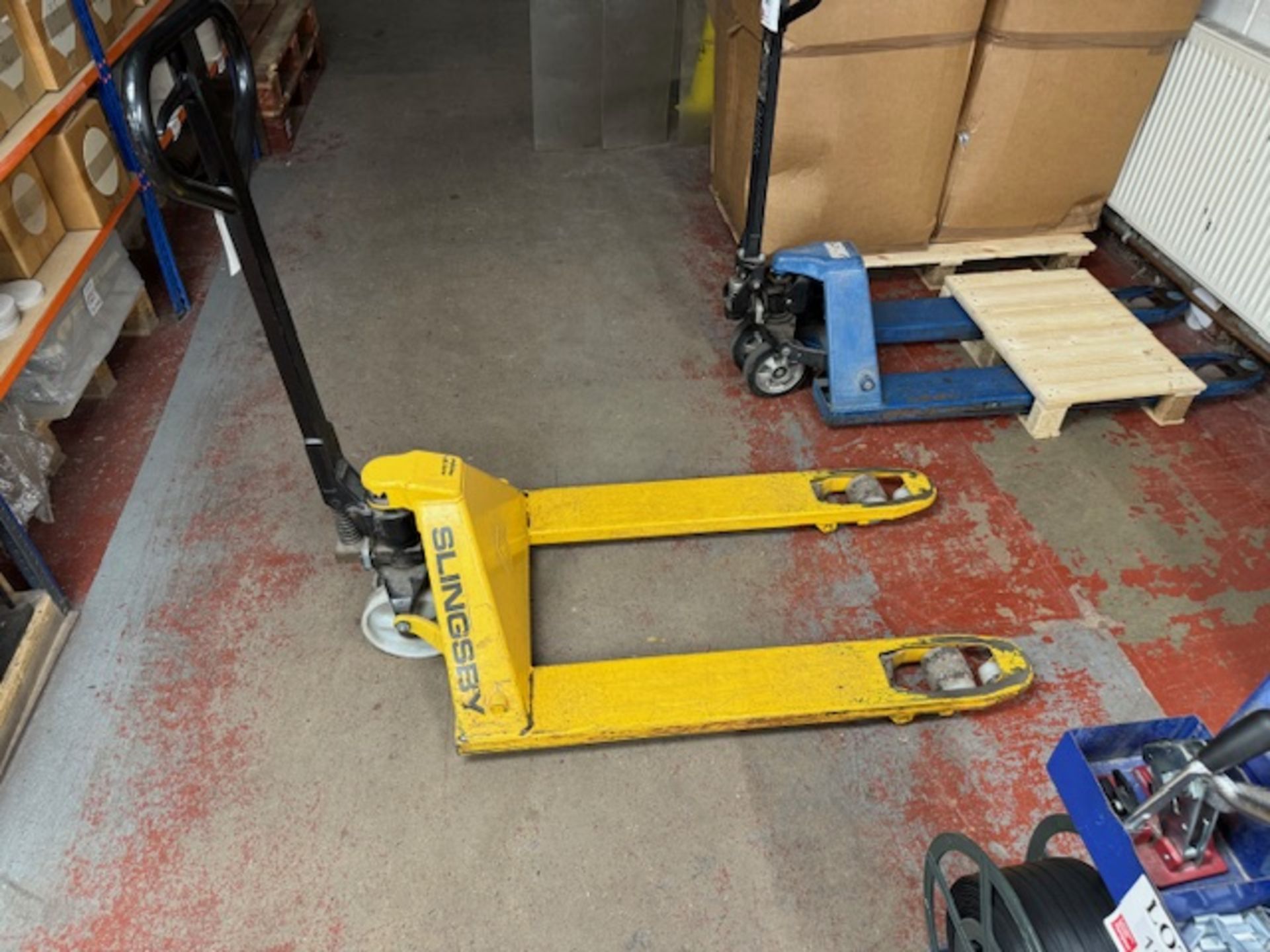 Slingsby 2000kg wide pallet truck