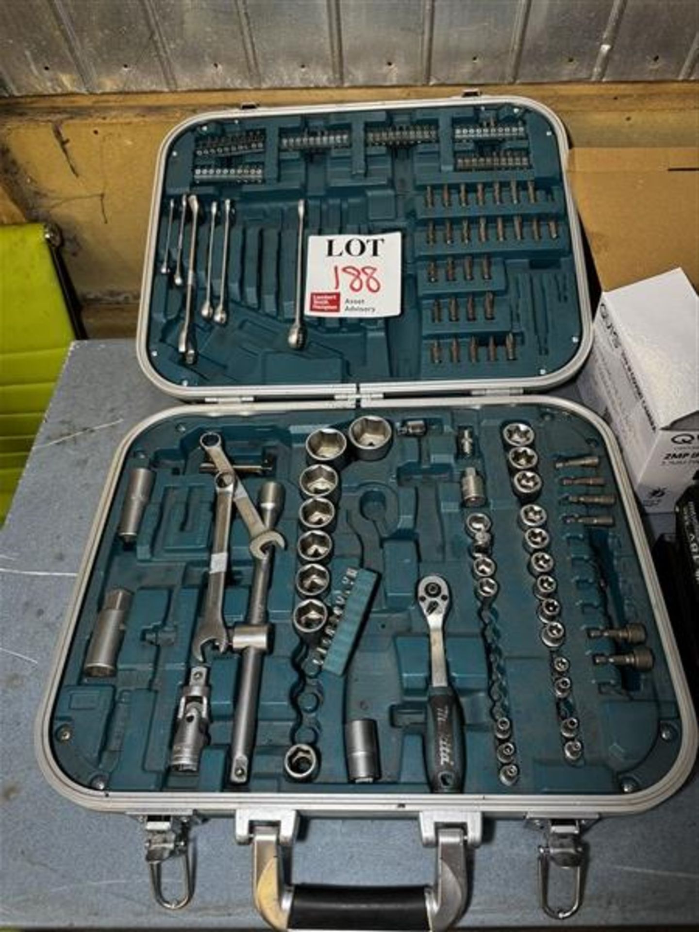 Makta spanner and socket set (not complete) with Makita battery & charger