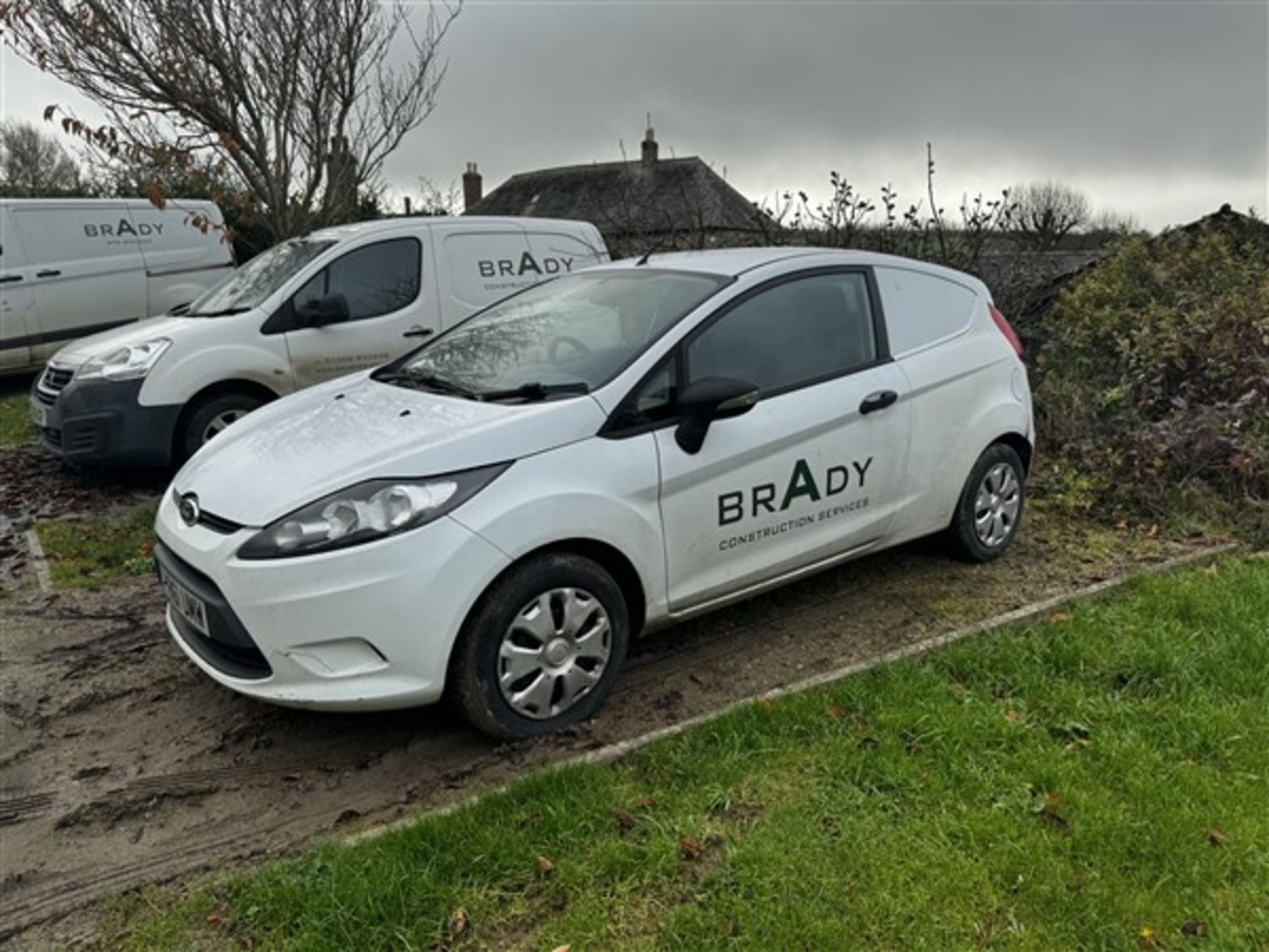 Ford Fiesta 1.4 TDCi 70 van, reg no. YR61 UMW, recorded mileage 117,000 (approx) - Image 5 of 16